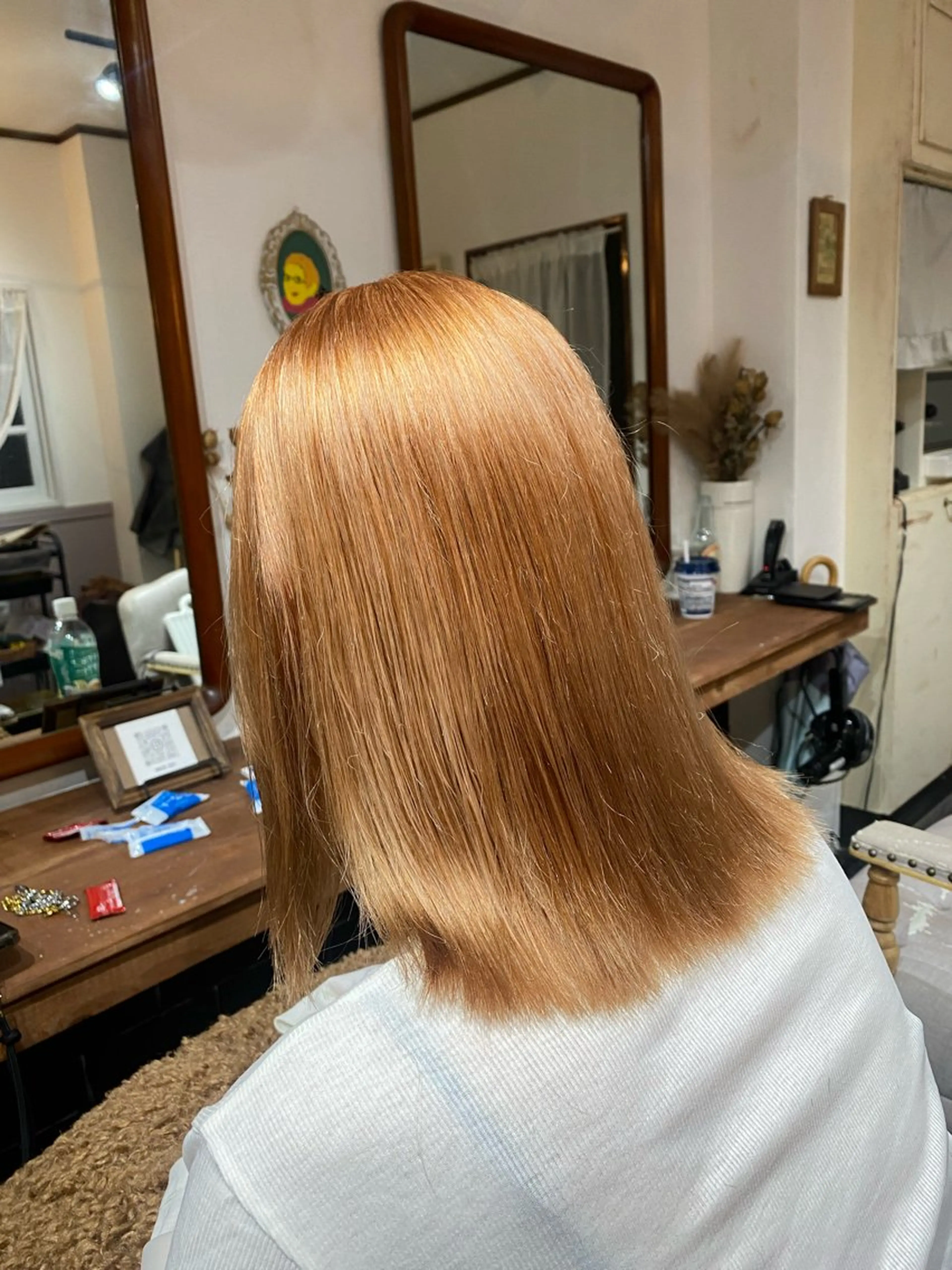 セミロング カラー ベージュカラー ブリーチ オレンジ オレンジベージュ Ruri hair magomusumeのヘアスタイル