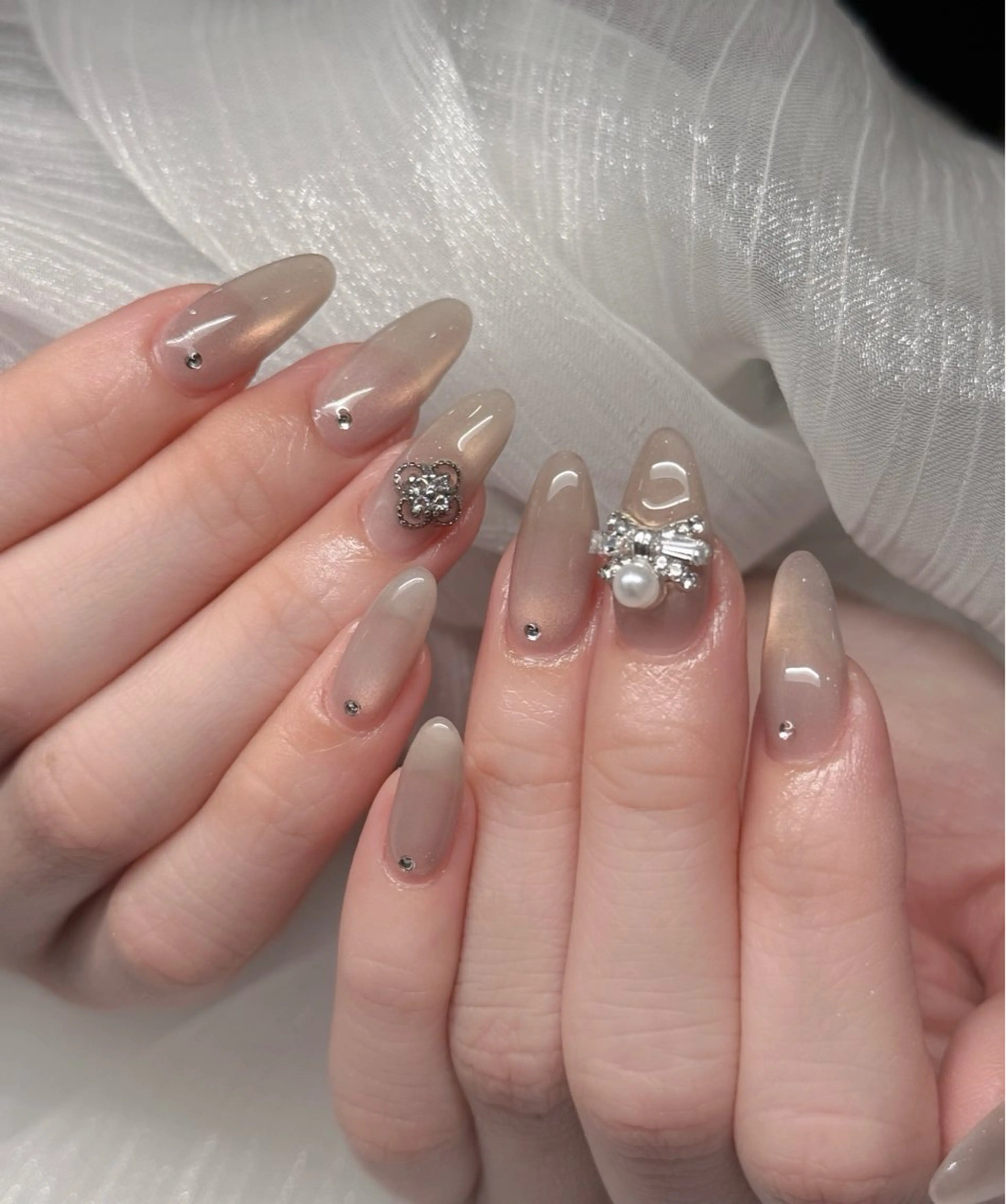 ネイル オーロラネイル ブルー チークネイル フットネイル フレンチネイル ハンドネイル JAN 168 池袋のネイルデザイン