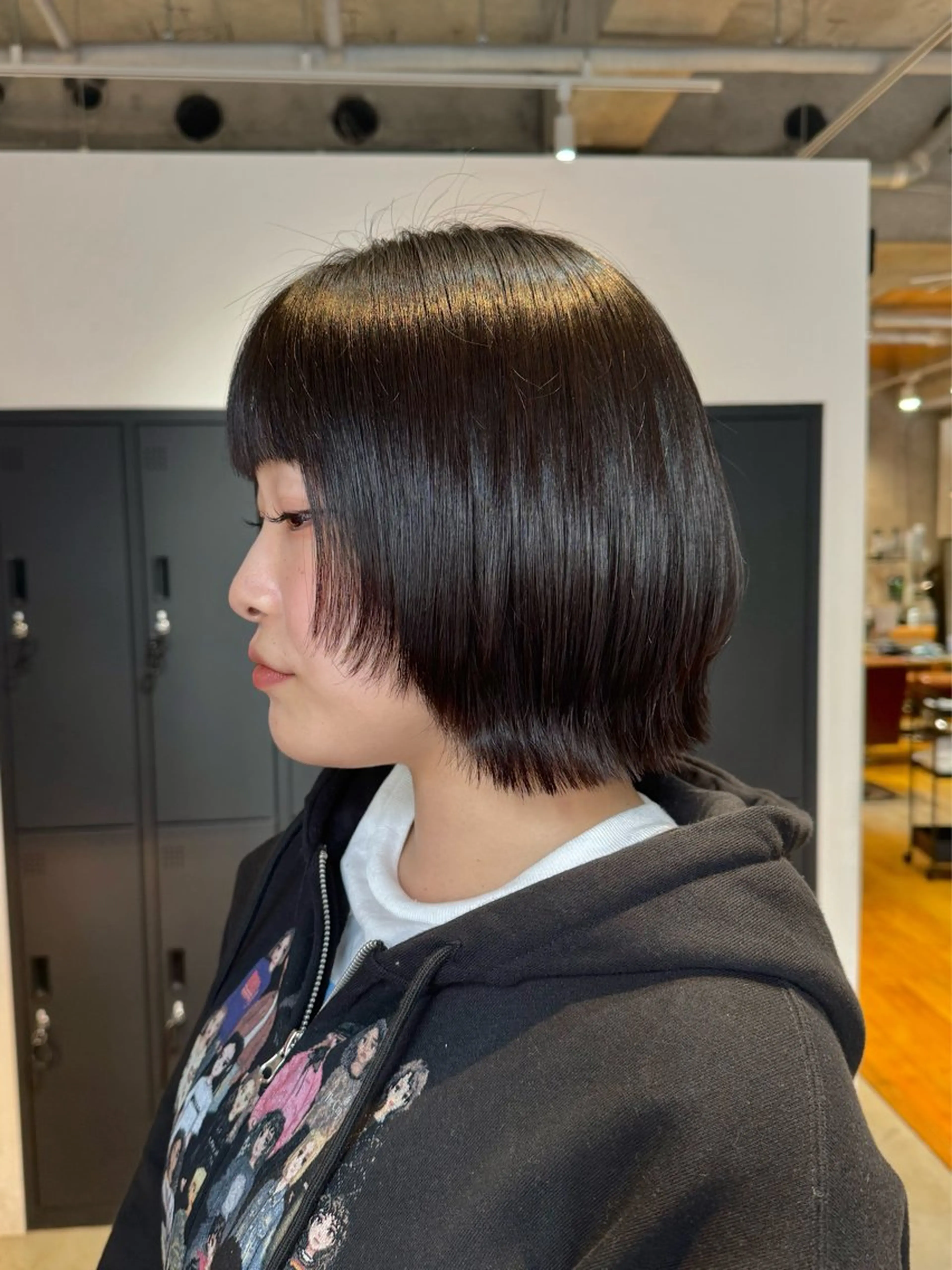 ショート 🪞きら艶ロング カラー🩶 azuのヘアスタイル