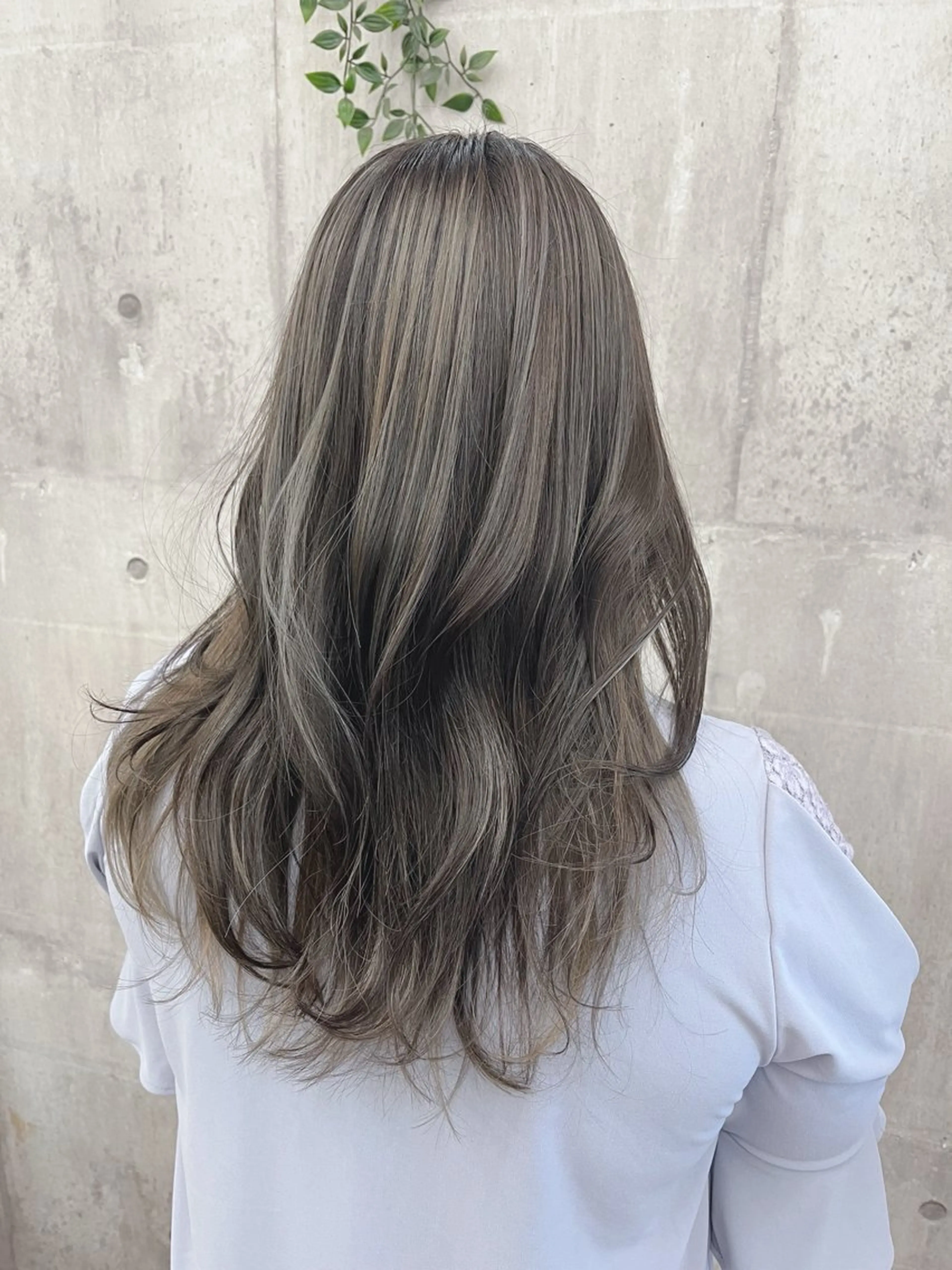 ロング カラー 田中 沙也香のヘアスタイル