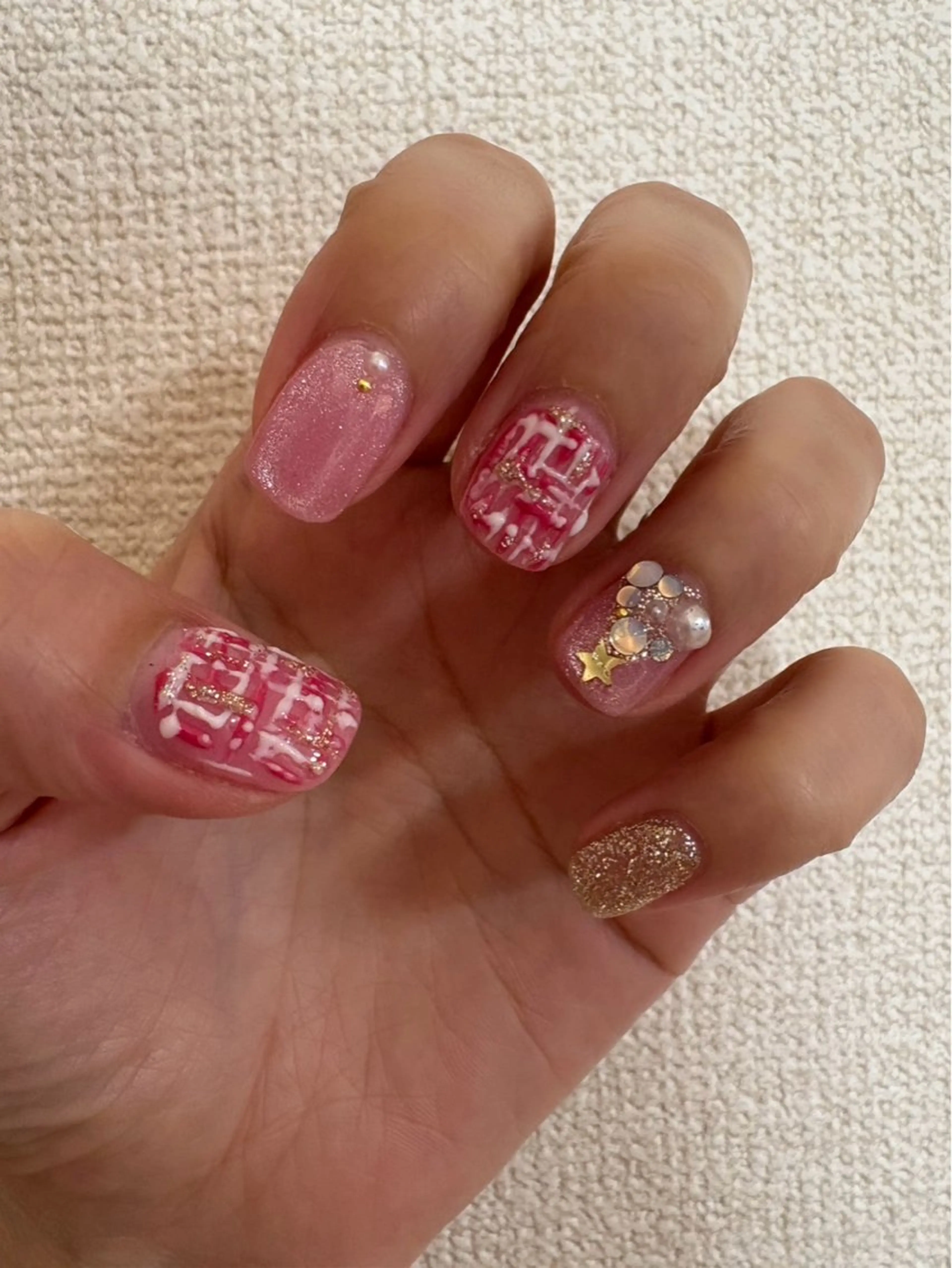 ネイル ツイードネイル 冬ネイル クリスマス エステ／ネイル/脱毛 R.Msalonのネイルデザイン