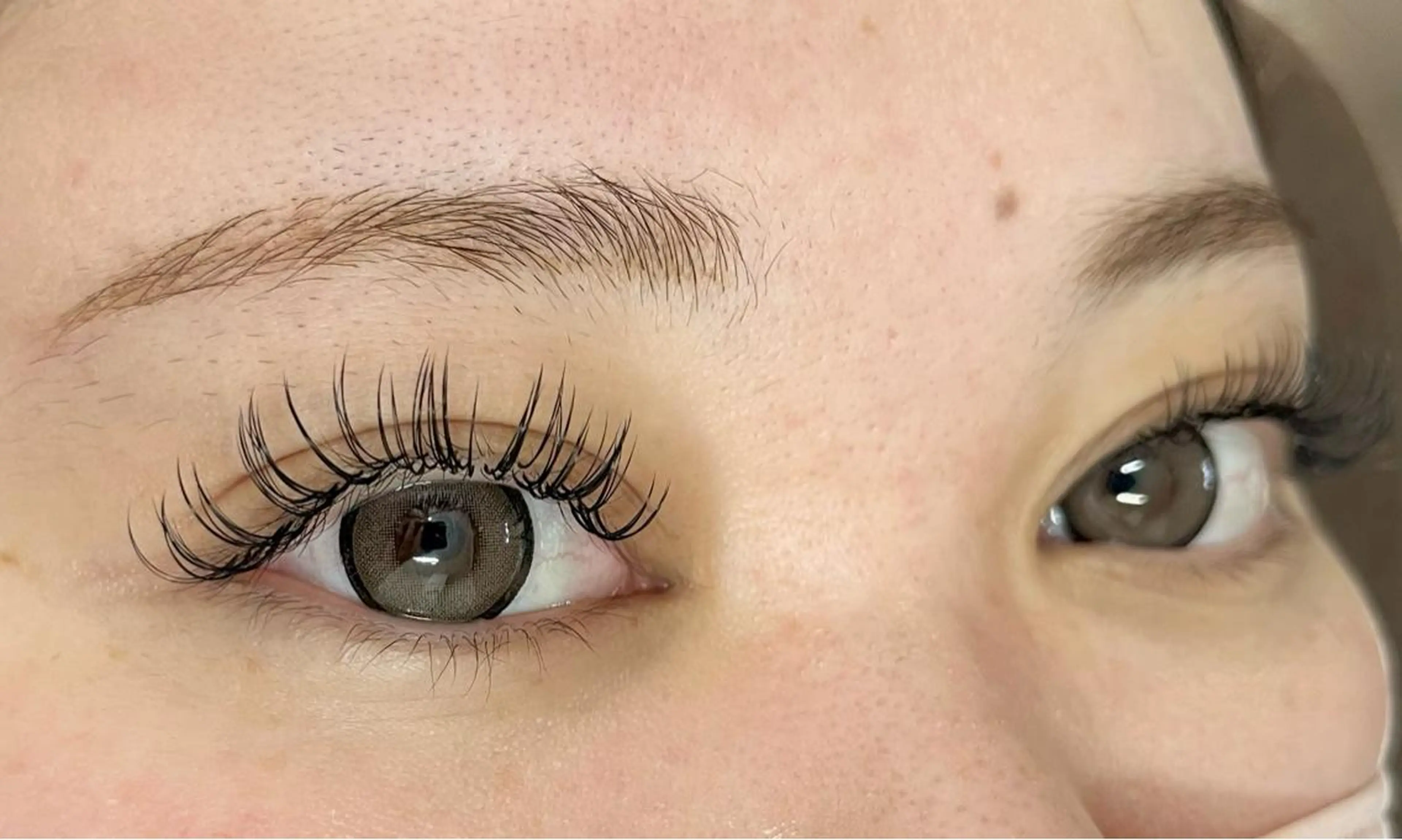 マツエク・マツパ バインドロック Favori 山下のマツエク・マツパデザイン