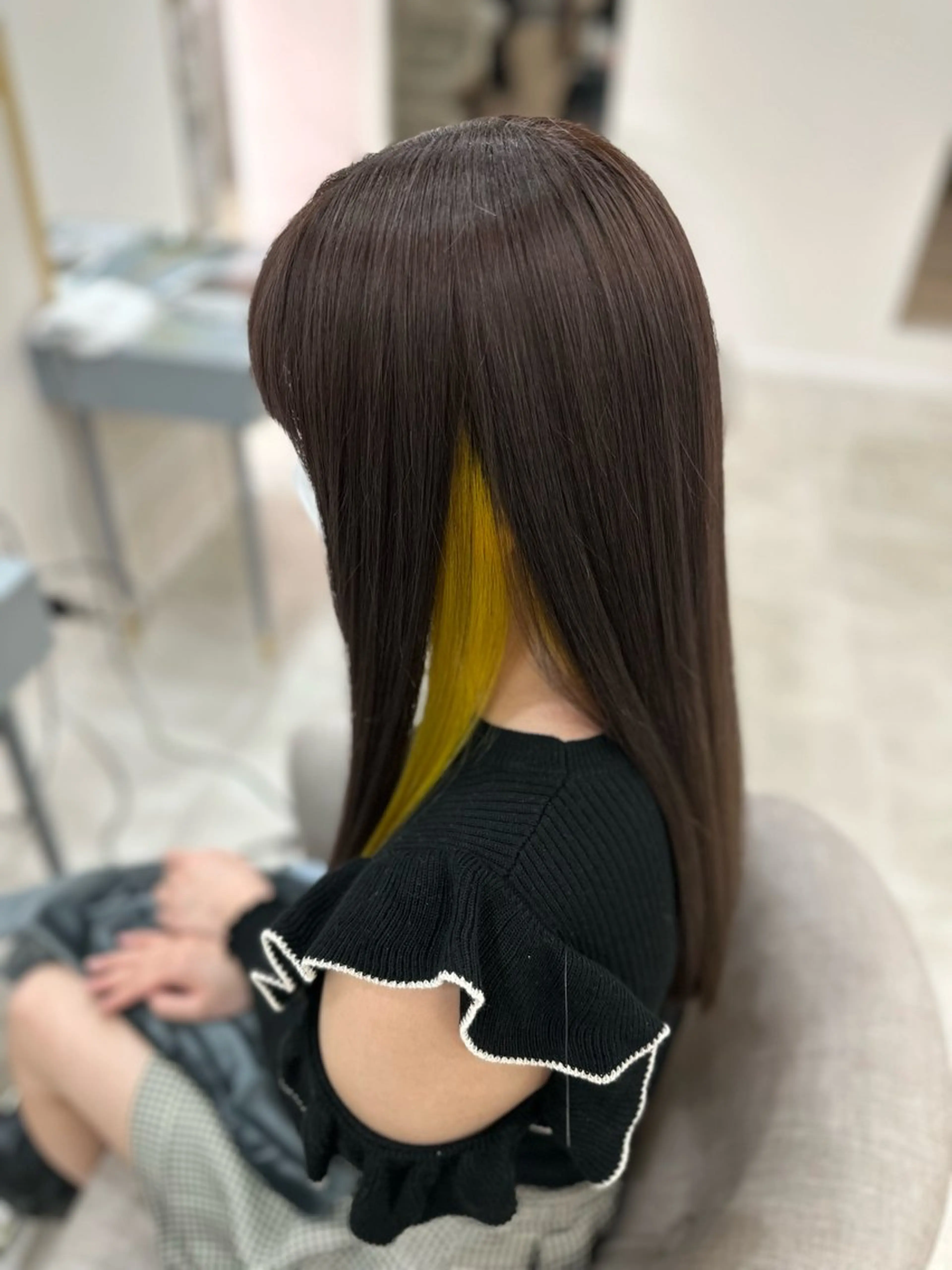 ロング カラー ダークグレー ダークグレージュ グレージュ イエローカラー 透明感カラー/韓国風 /髪質改善/ゴトウのヘアスタイル