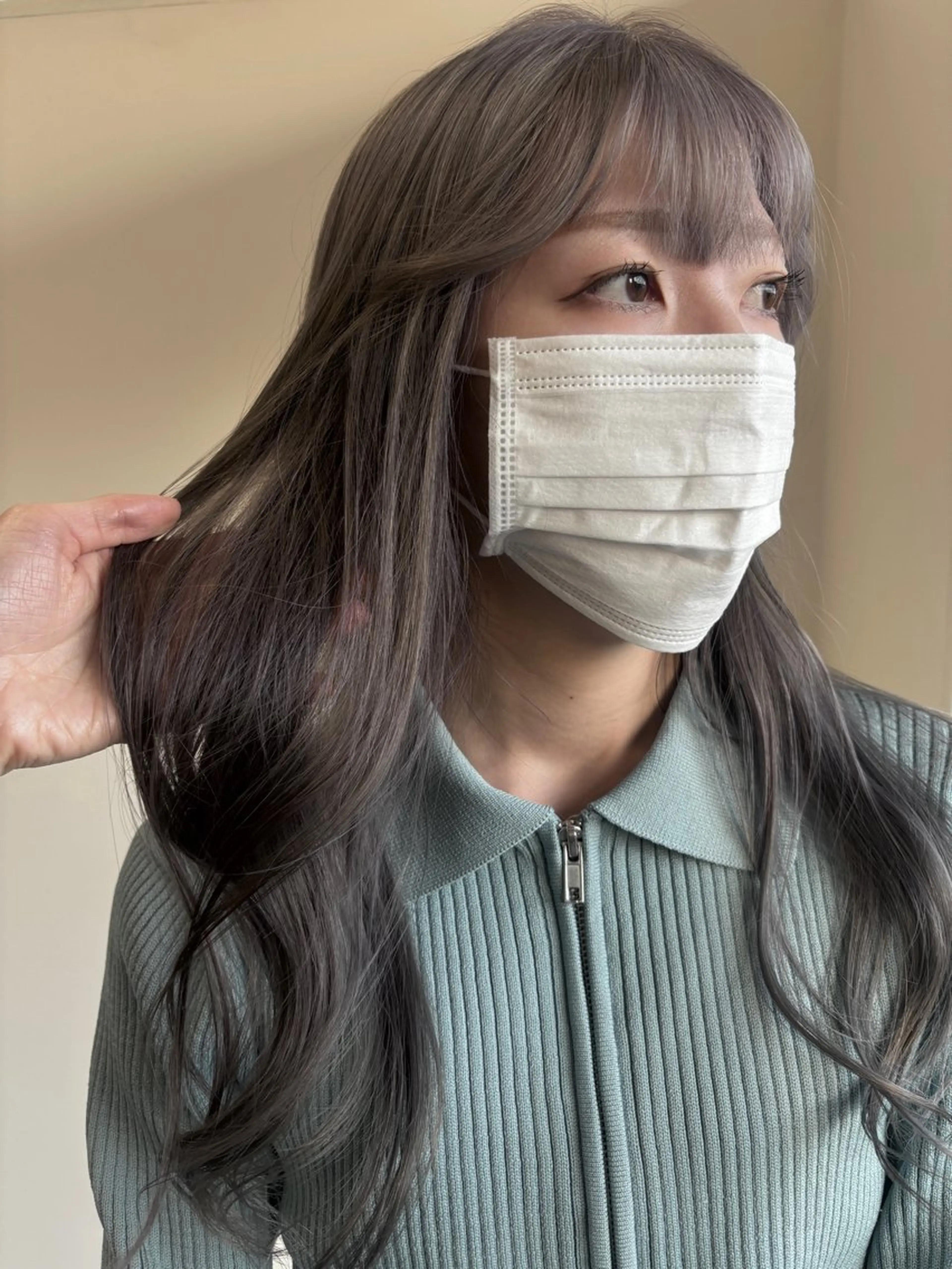 カラー 髙木 藍紗のヘアスタイル