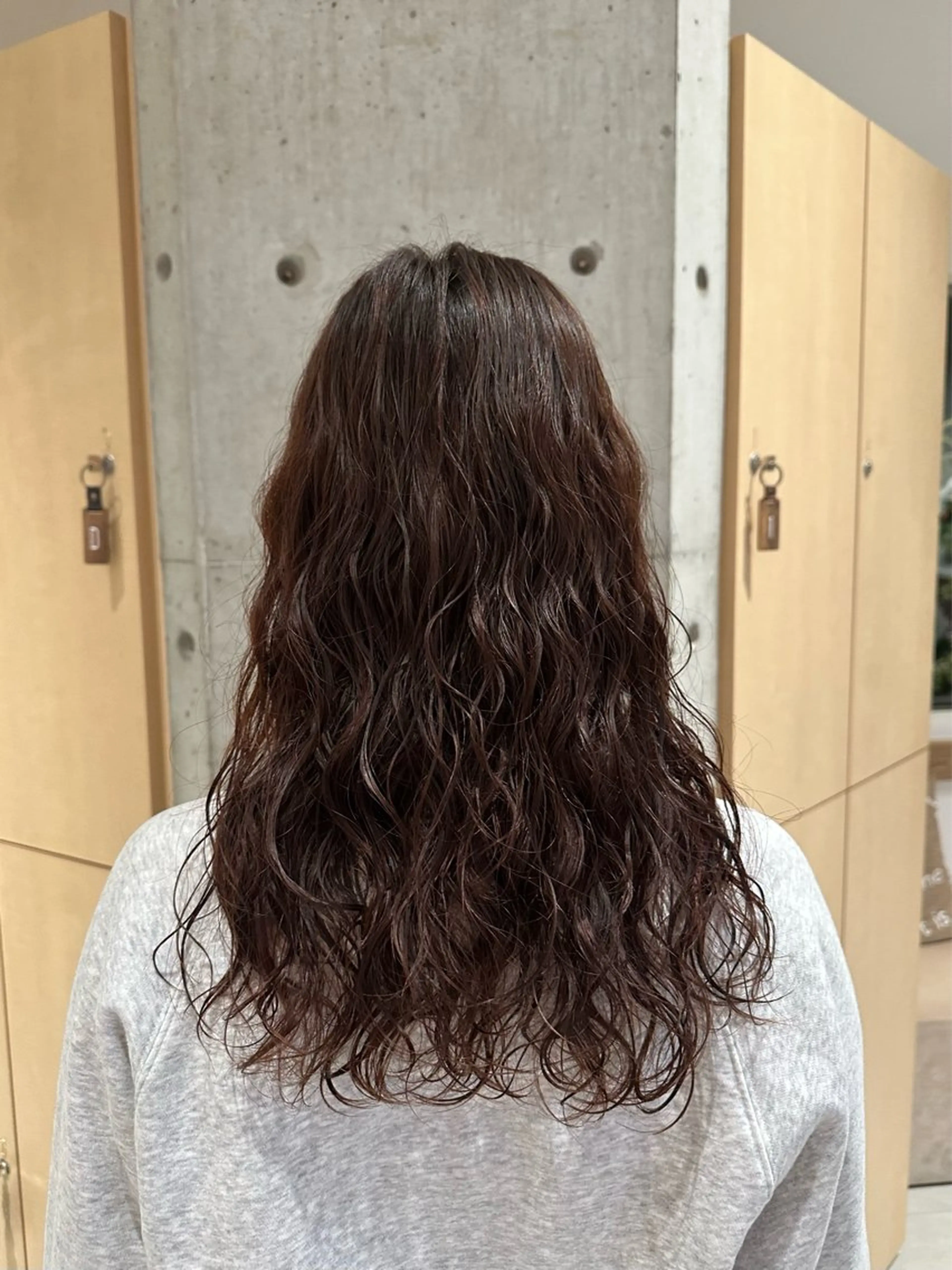 ロング パーマ ロング 荒木 千琴のヘアスタイル