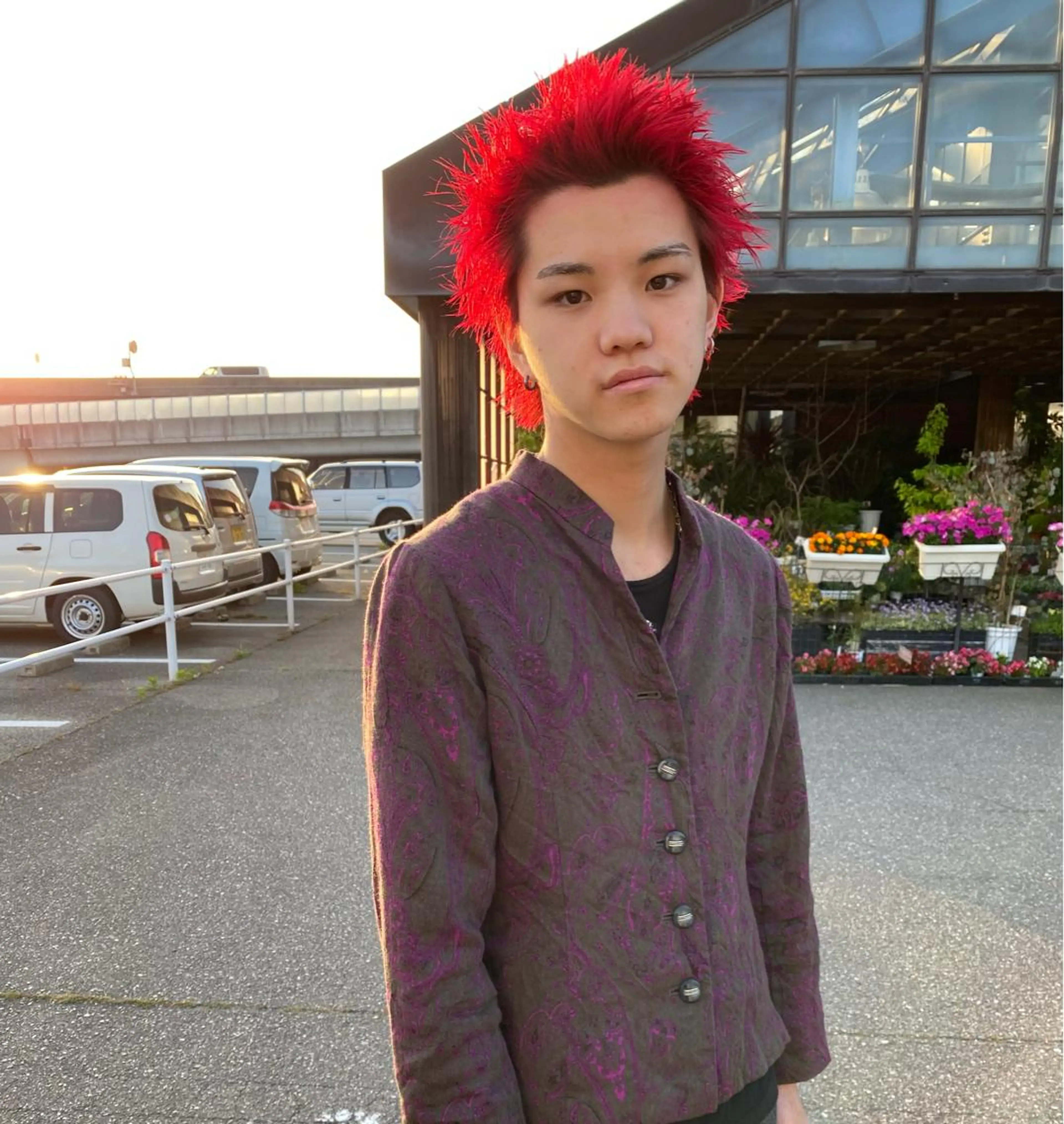 ショート カラー ブリーチ 多河 遥のヘアスタイル