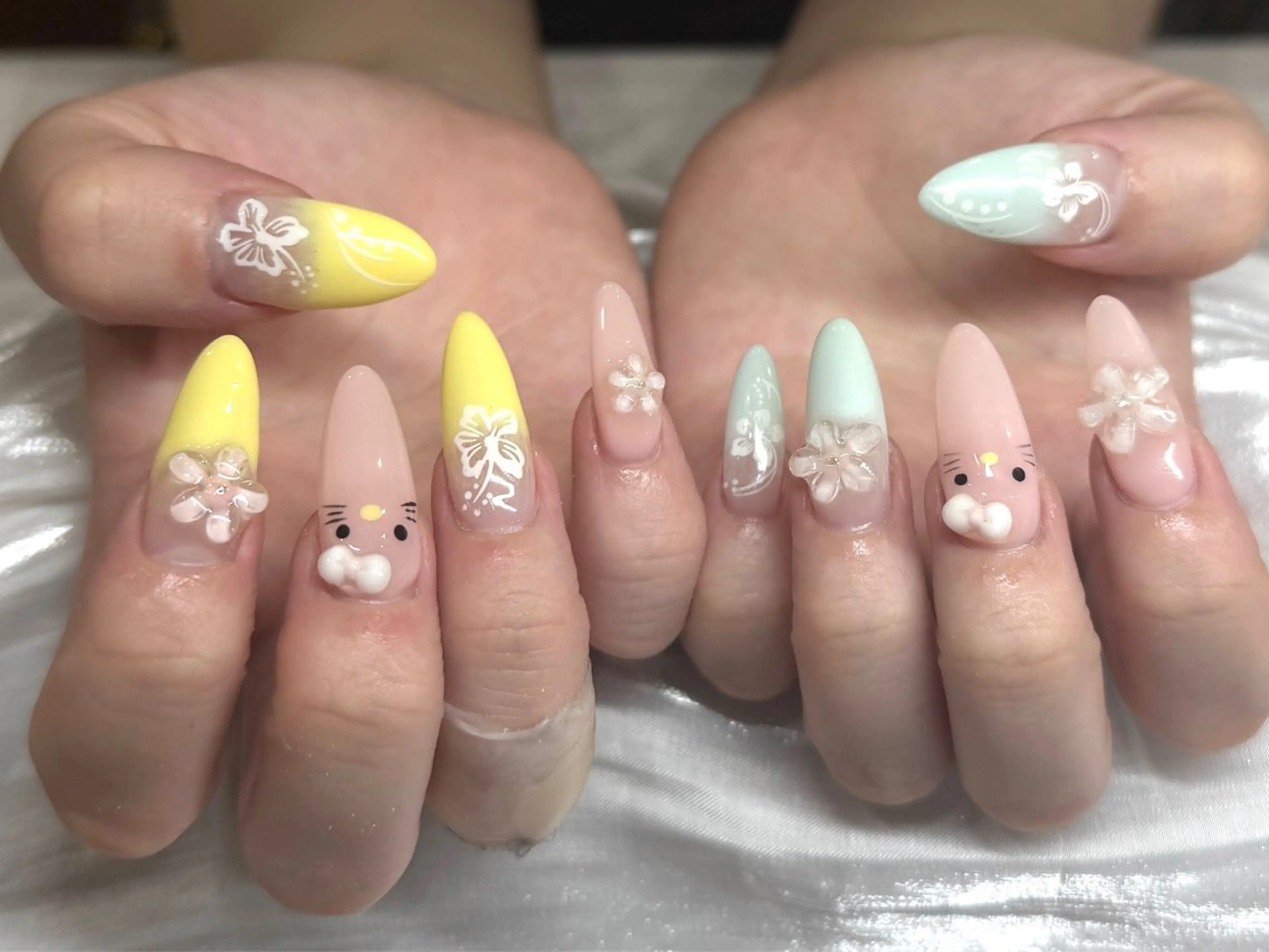 ネイル フットネイル フレンチネイル ジェルネイル ガラスフレンチ 韓国ネイル The Nail & Eye Lashの眉毛・アイブロウイメージ