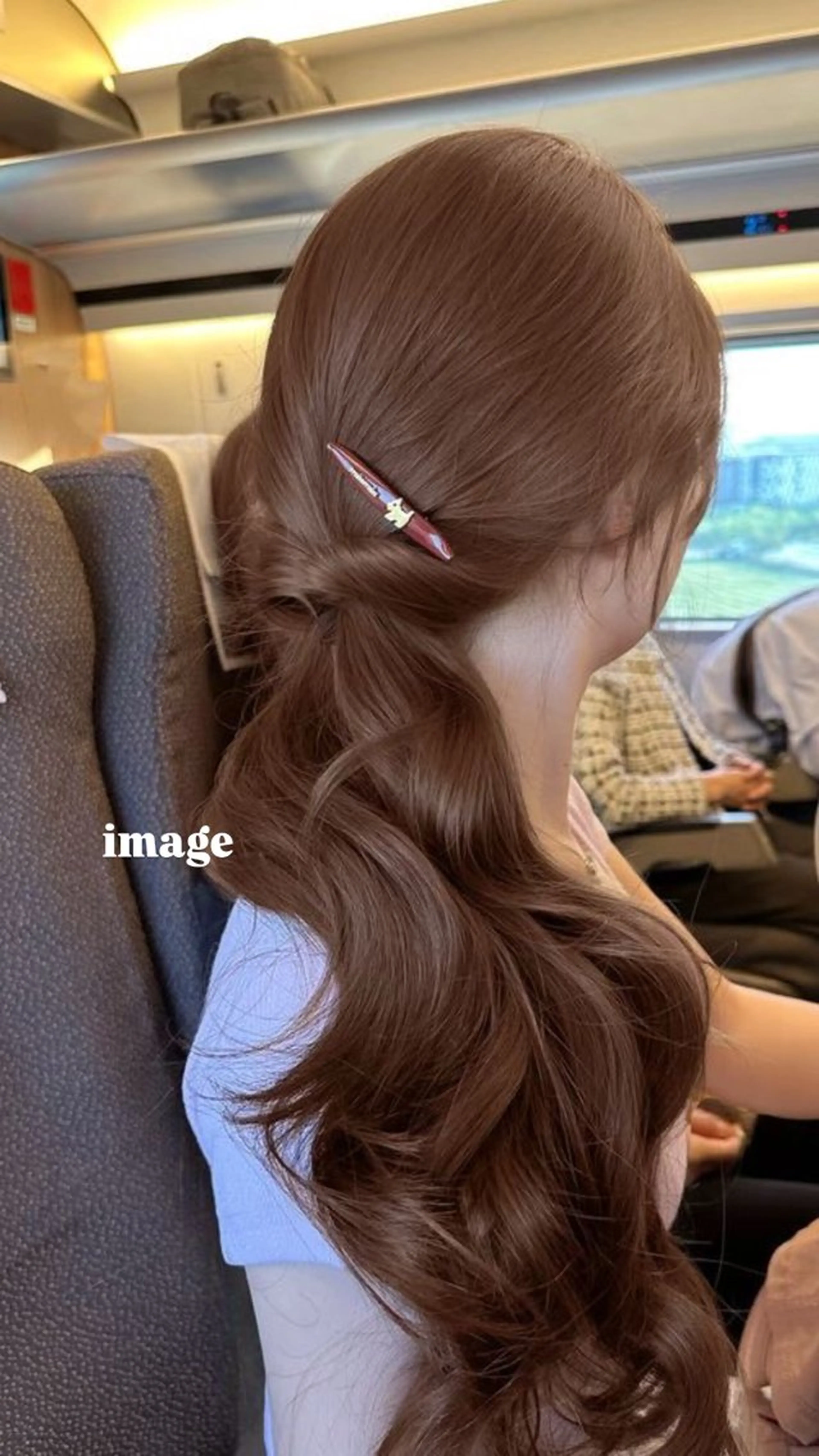 ロング ヘアカラー トリートメント LOE Yuuka/42🩵のヘアスタイル