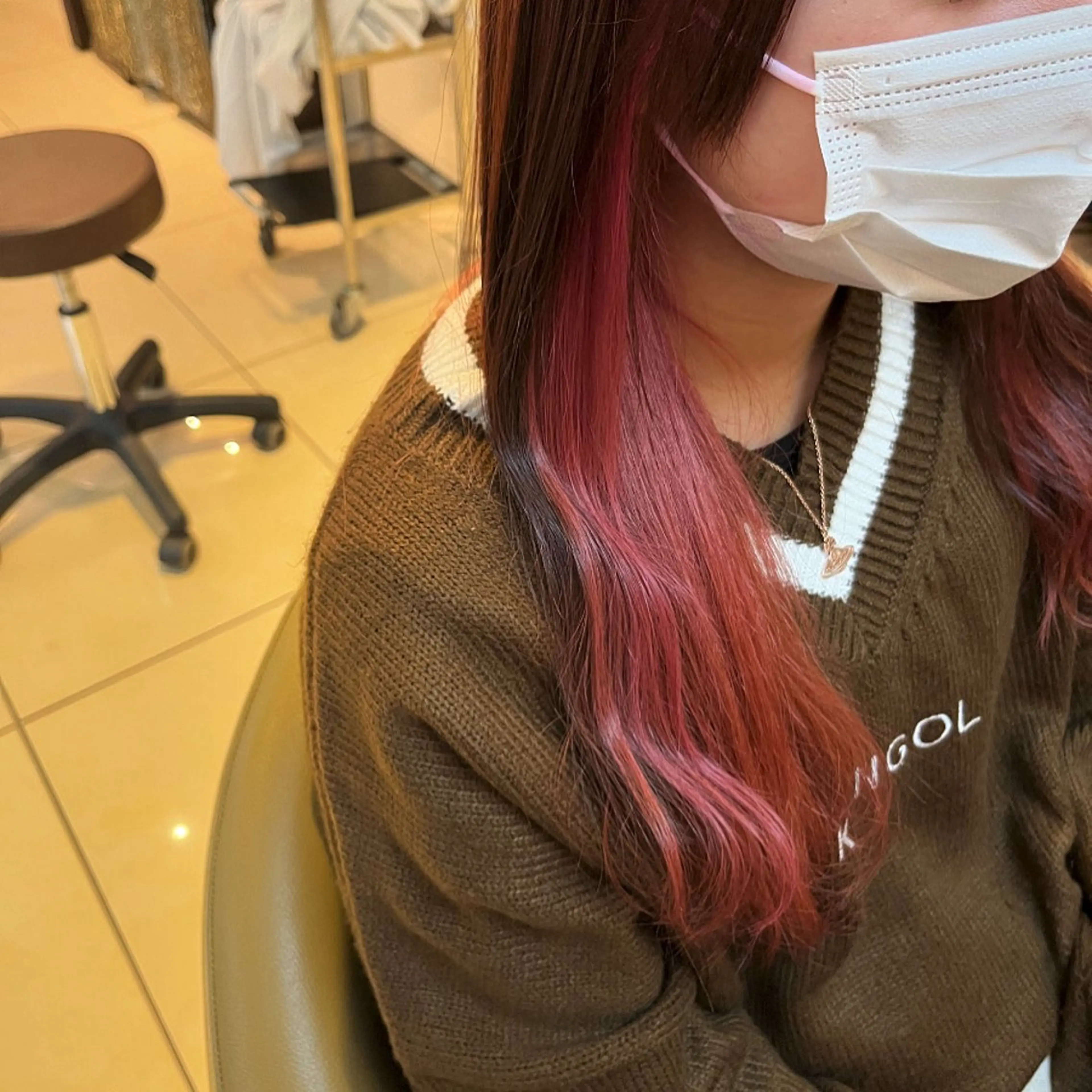 ロング ヘアカラー 八重樫 夢愛のヘアスタイル