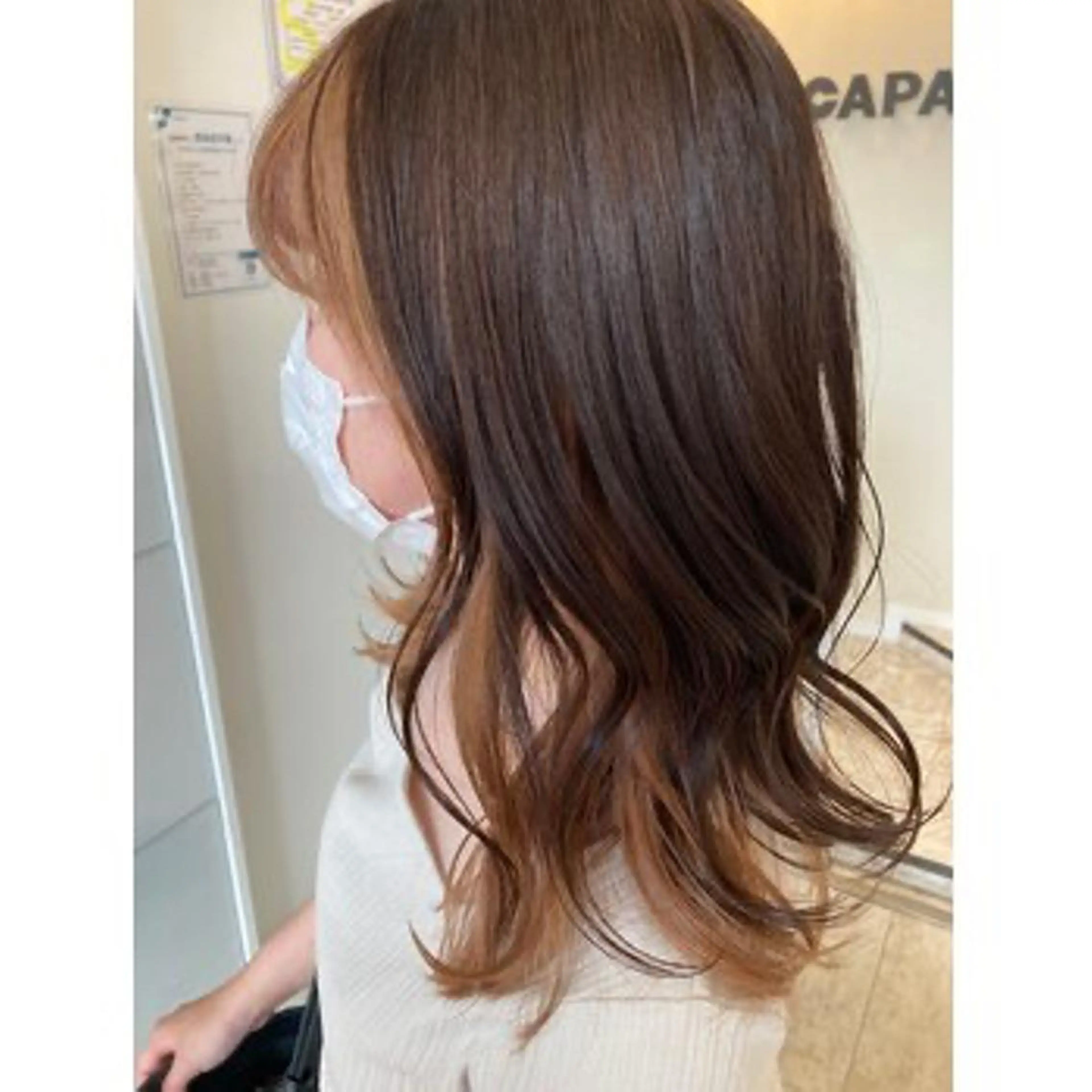 セミロング カラー ミストバング  フェイスフレーミング カット ヘアカラー トリートメント 岩崎 裕司のヘアスタイル