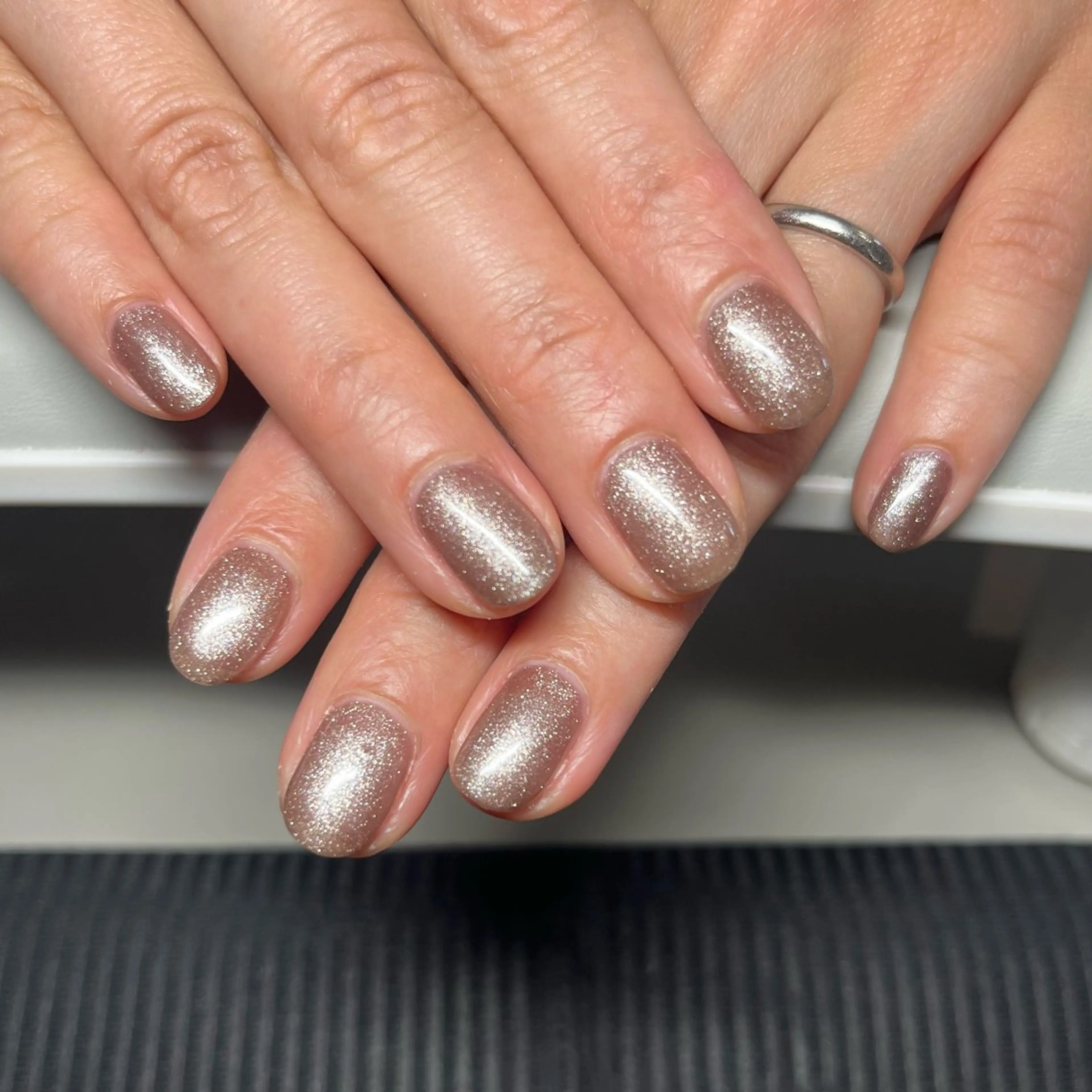 ネイル ワンカラーネイル 岩崎 みわのネイルデザイン