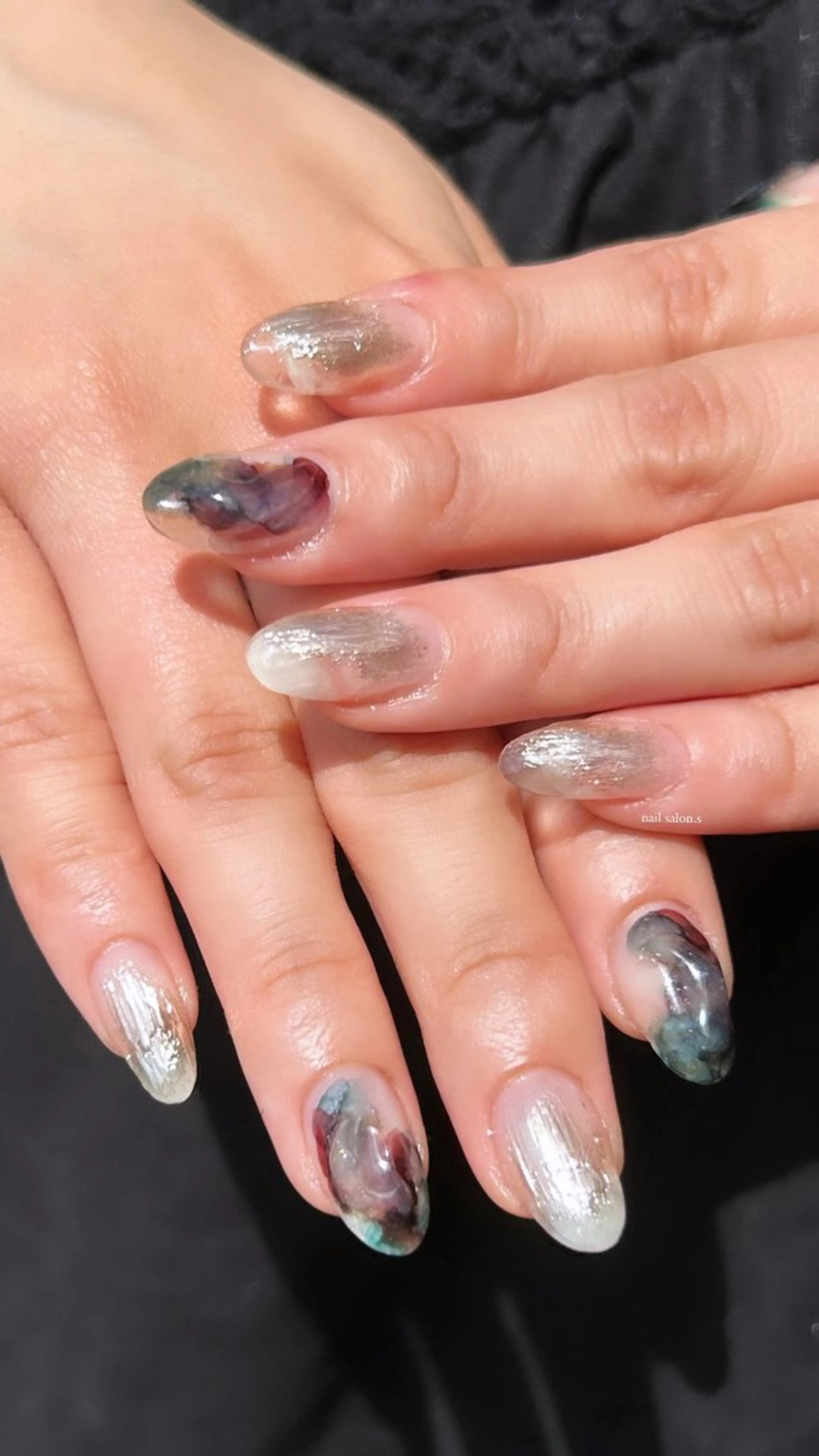 ネイル 関山 志乃のネイルデザイン