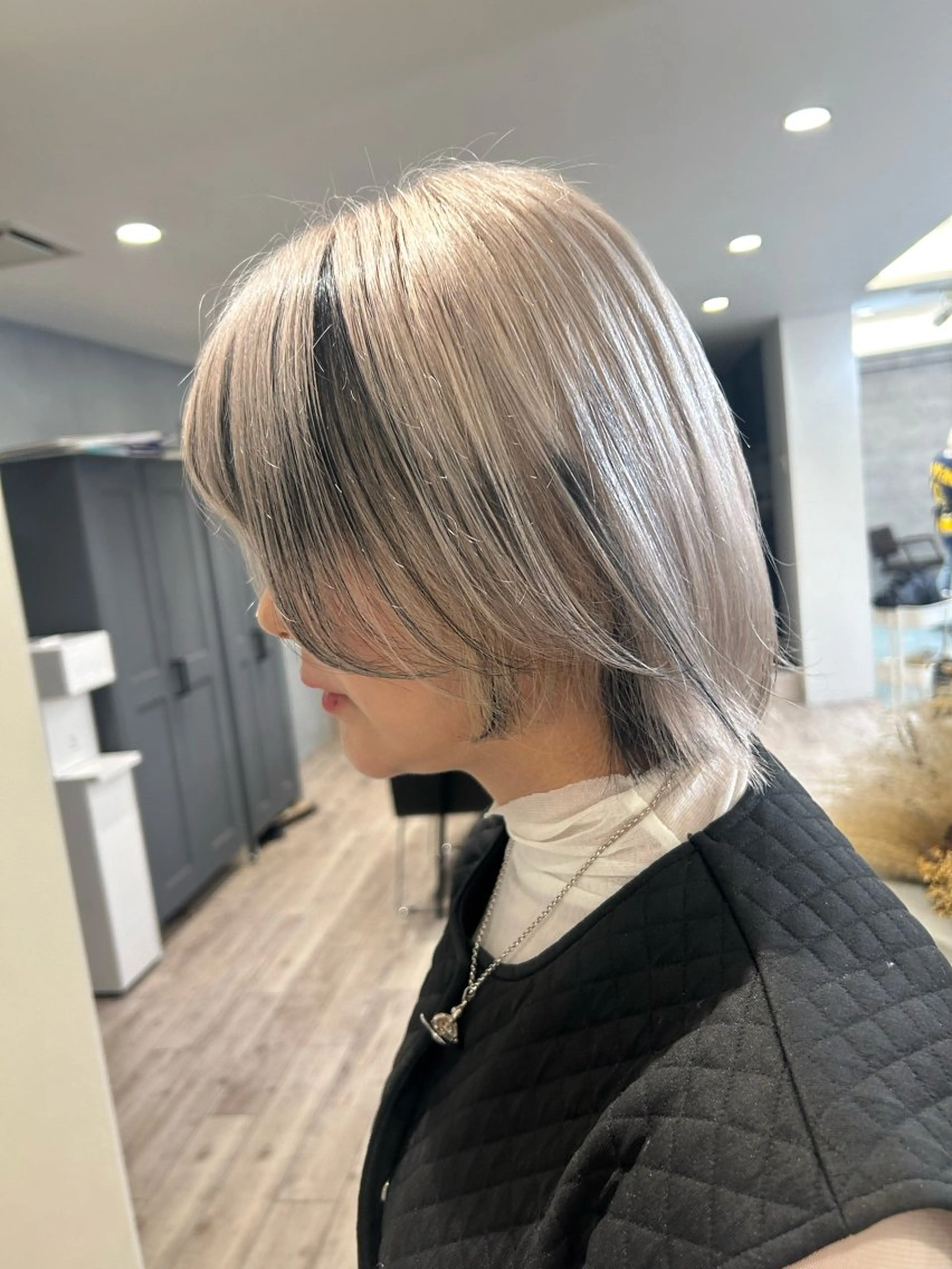 ブリーチデザインカラー🌷インナーカラー🤍アンブレラカラー🤍エンドカラー🤍ルーツカラーの写真