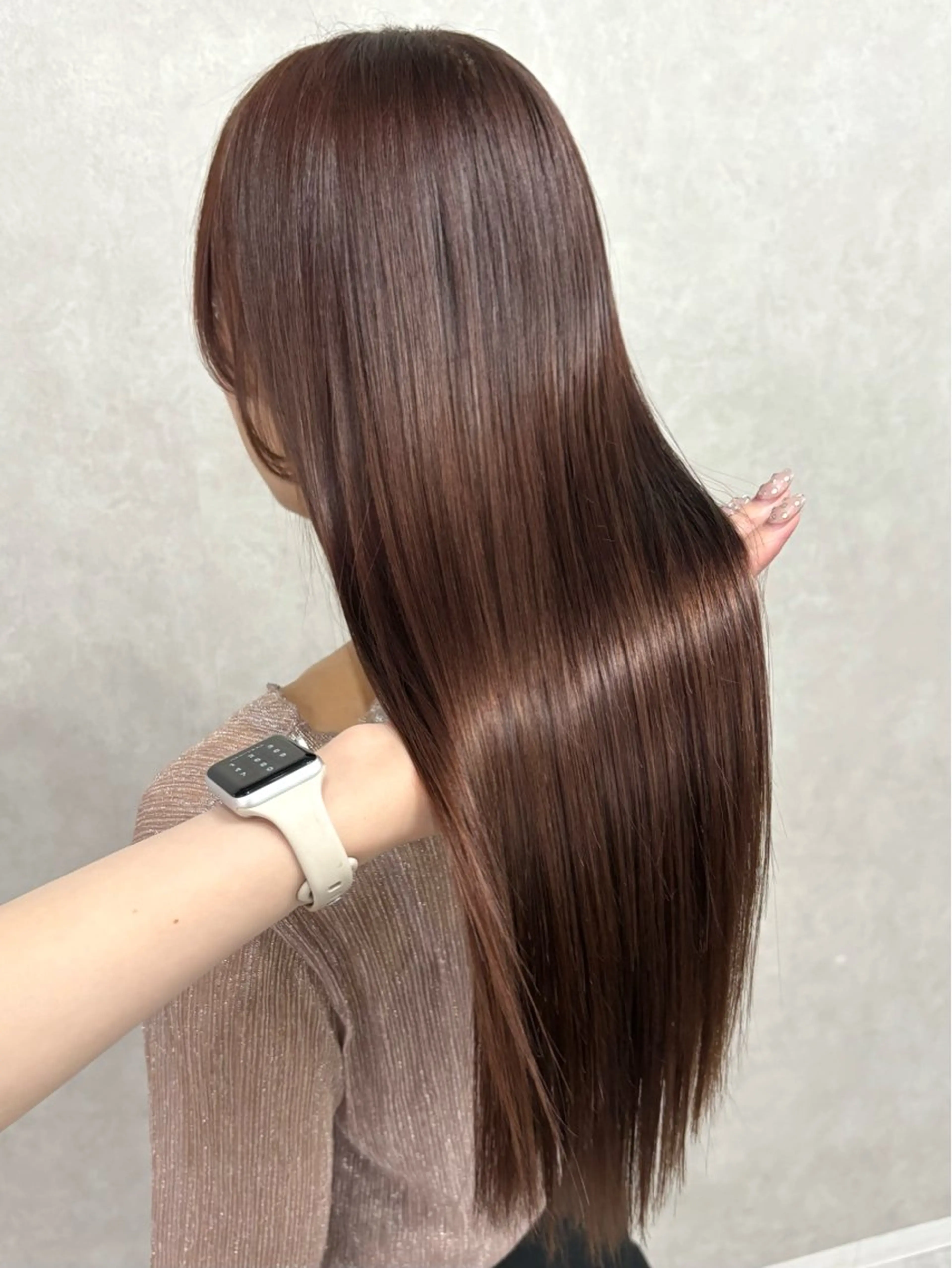 ロング カラー ベージュカラー ラベンダーカラー ラベンダーピンク ピンクカラー ピンクベージュ カット ヘアカラー トリートメント 盛れる顔まわり✨🎀 レイヤー別所好葉のヘアスタイル