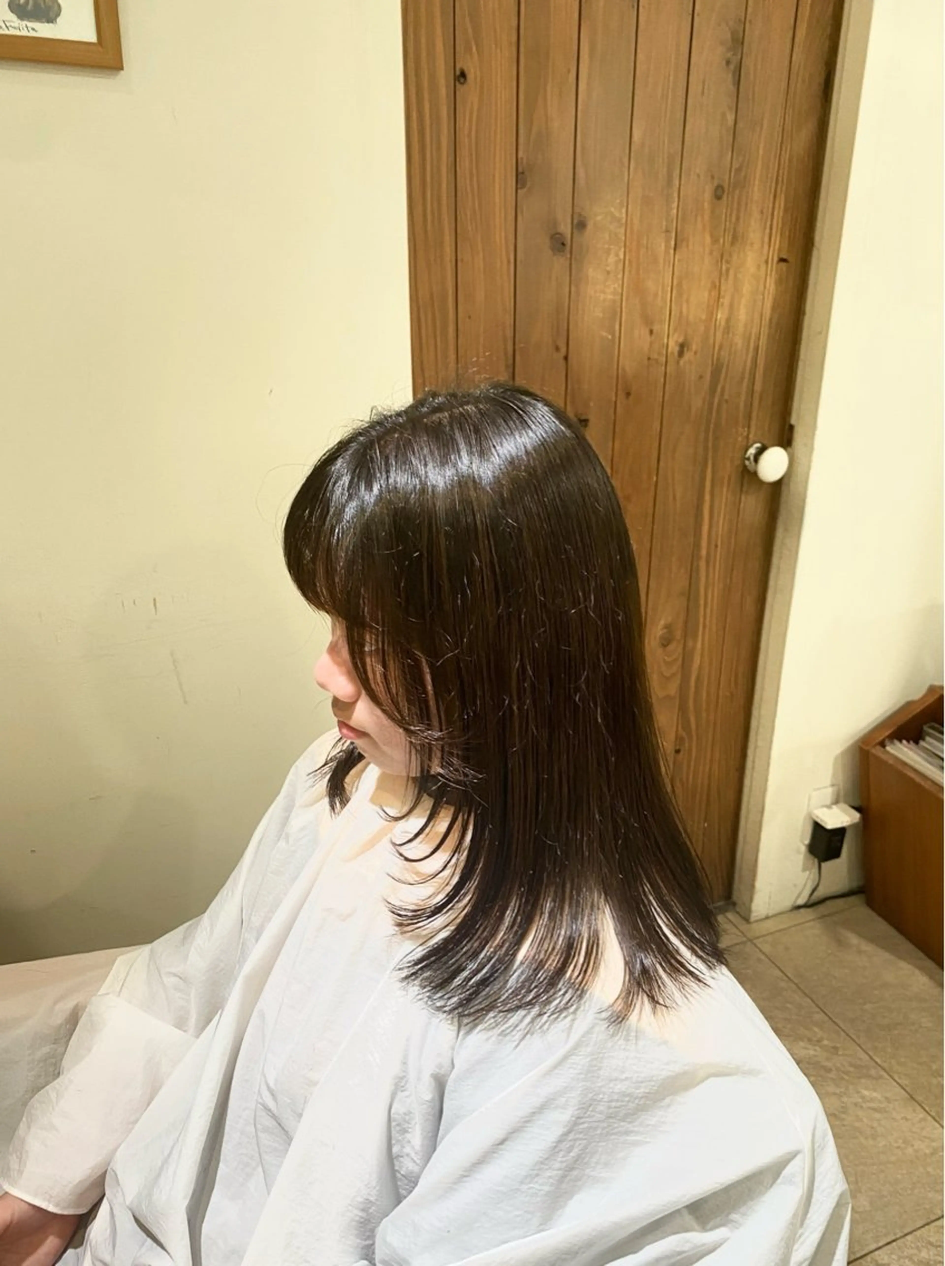 ロング ロングレイヤー 顔周りカット レイヤーカット ロング LiC えりのヘアスタイル