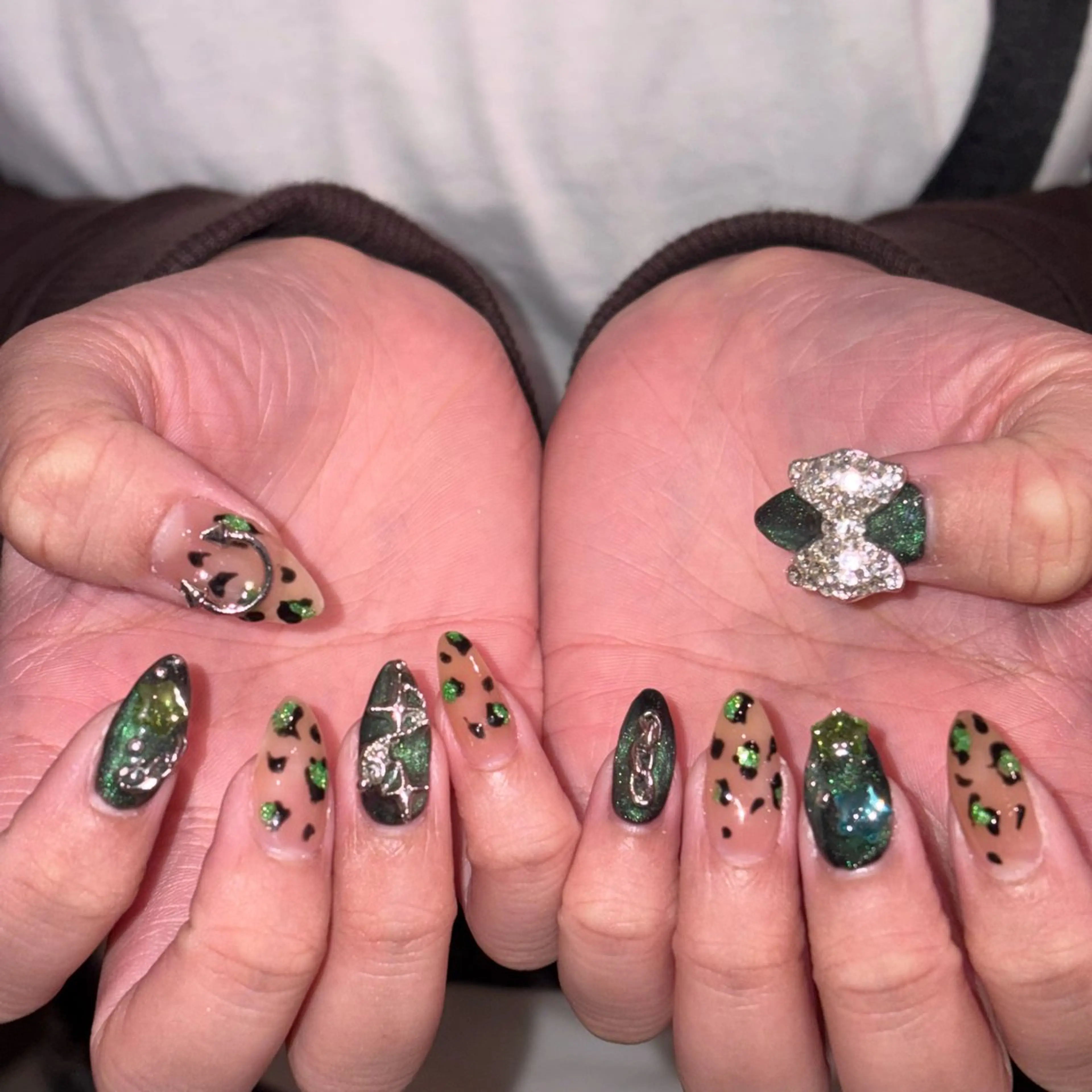 ネイル ハンドネイル 🐬Cxxu° Nail✝️のネイルデザイン