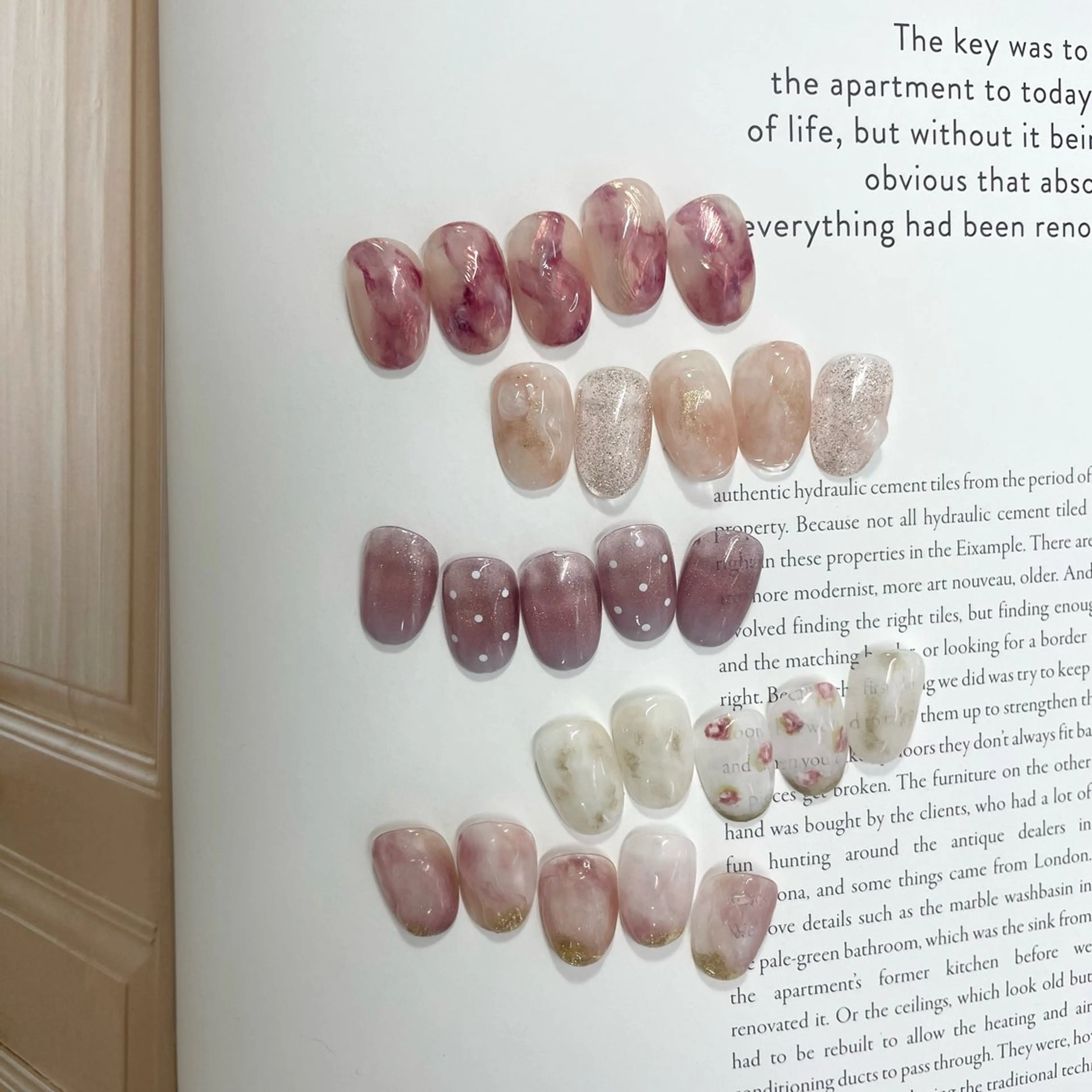 ネイル ハンドネイル nuás ニュアーズ  miaのネイルデザイン