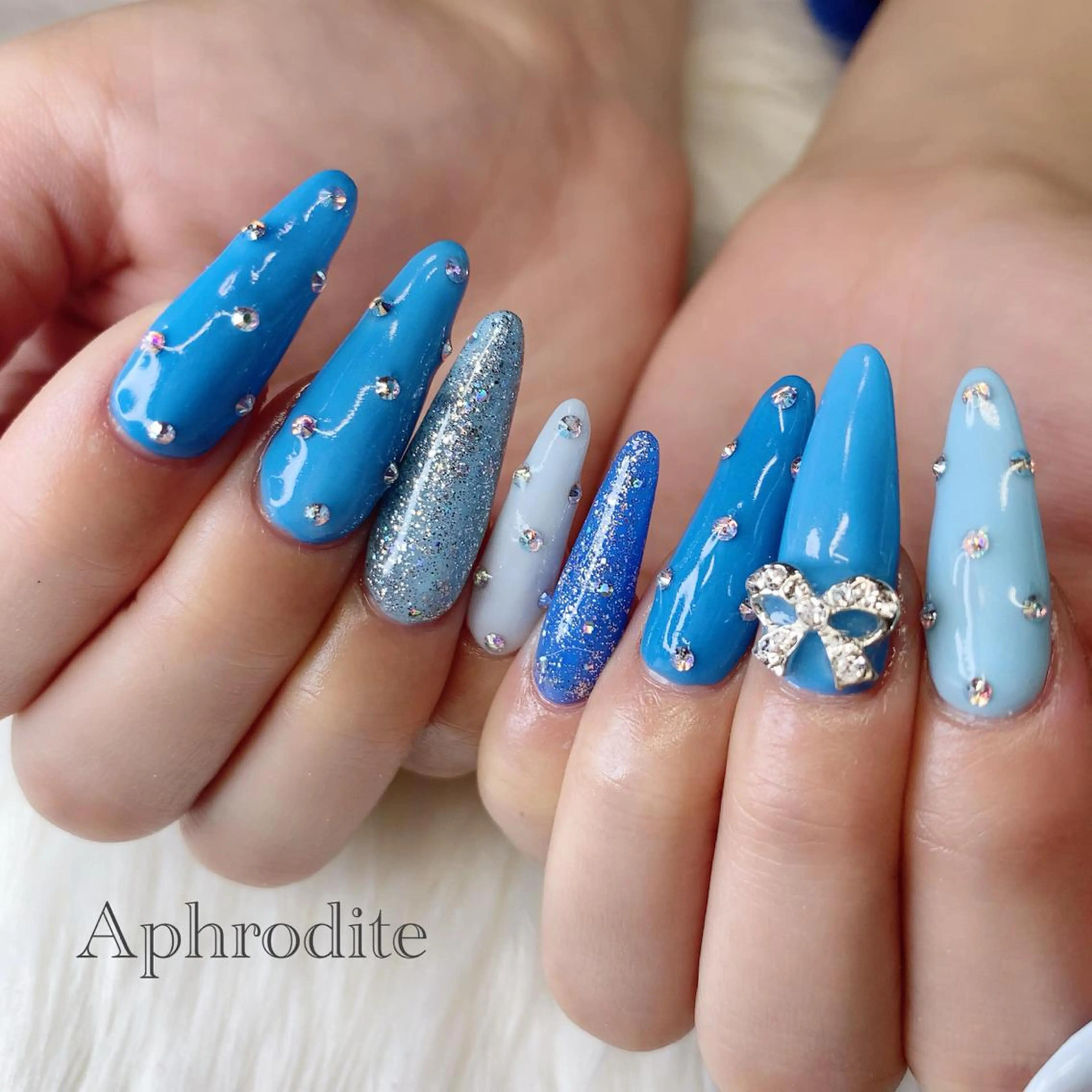 ネイル Aphrodite パラジェル認定サロンのネイルデザイン