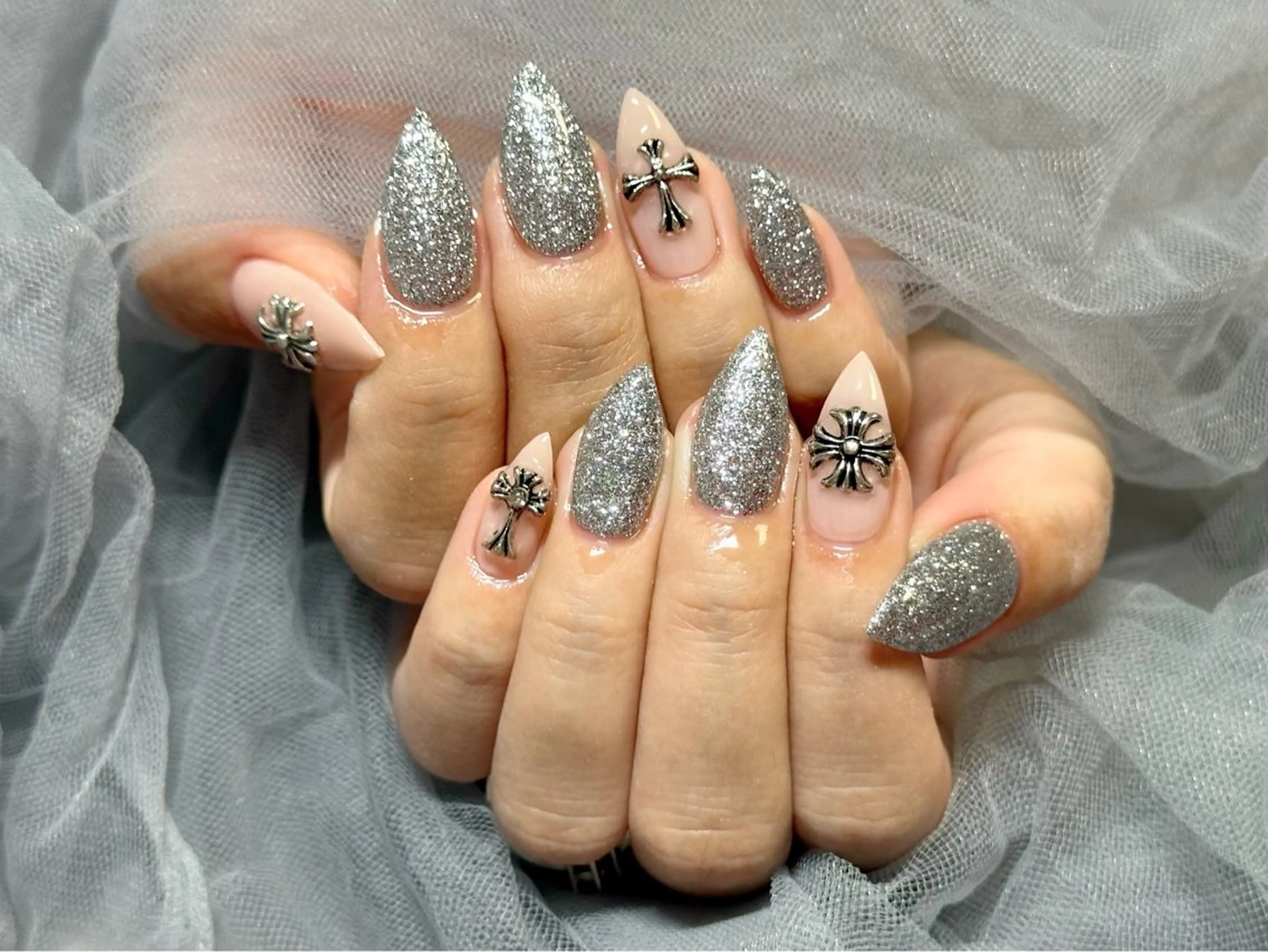 キッズ ネイル ラメ(グリッター) シルバー ハンドネイル Nail Salon KURELLYのネイルデザイン