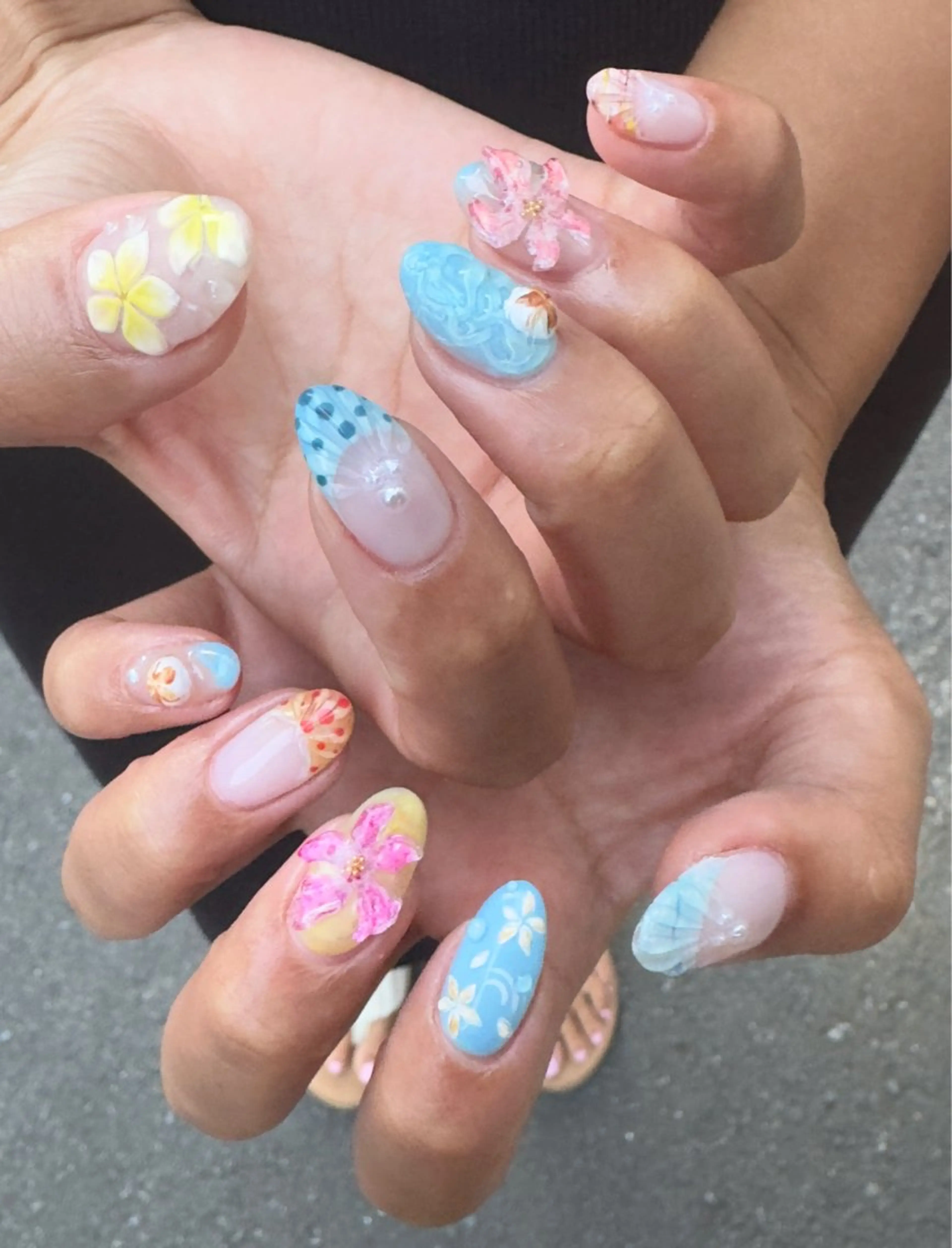 ネイル フラッシュネイル ホログラムネイル 韓国ネイル レース ラメ(グリッター) ハンドネイル MH_ Nailのネイルデザイン