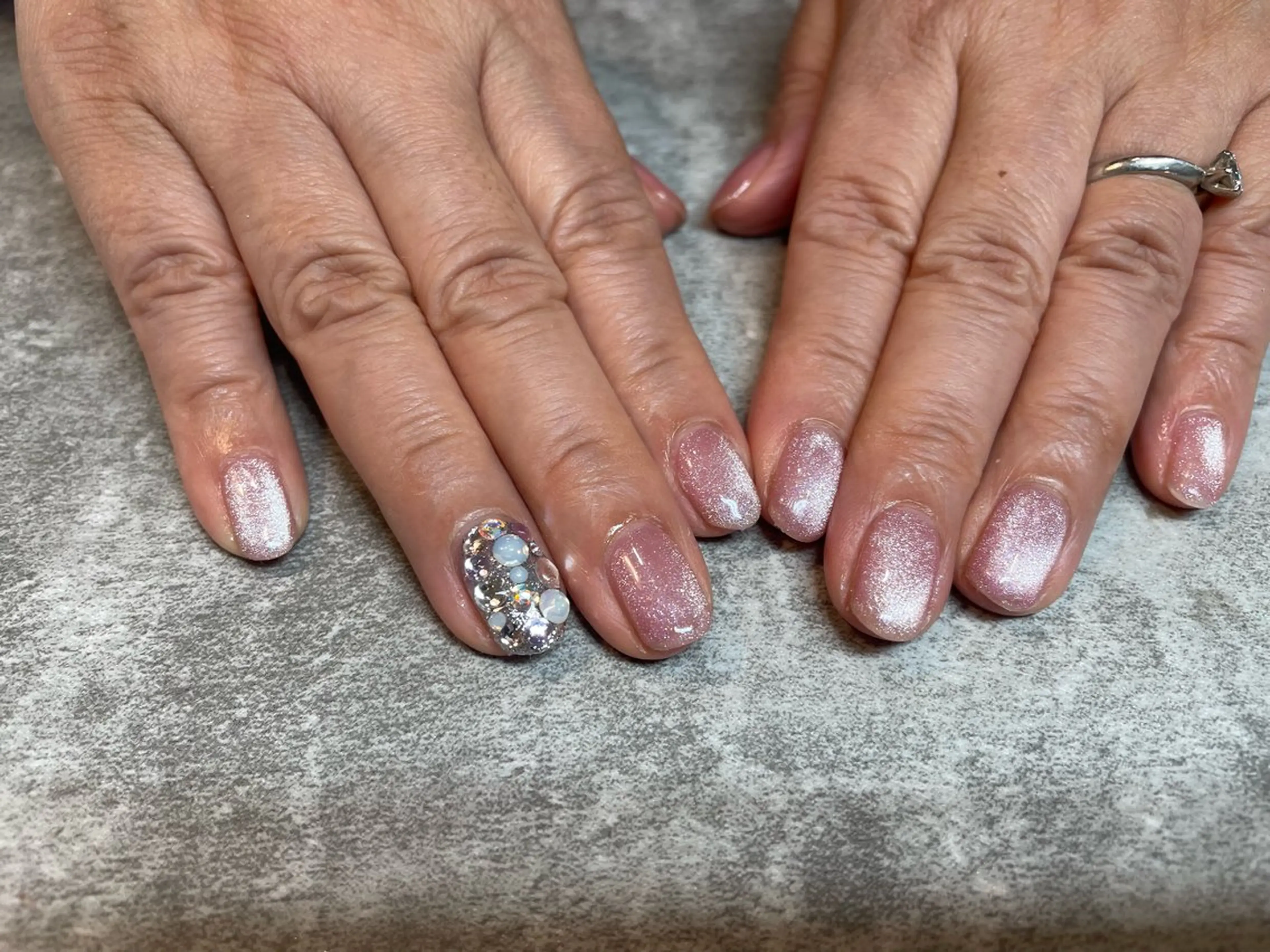 ネイル 佐藤  悠子のネイルデザイン