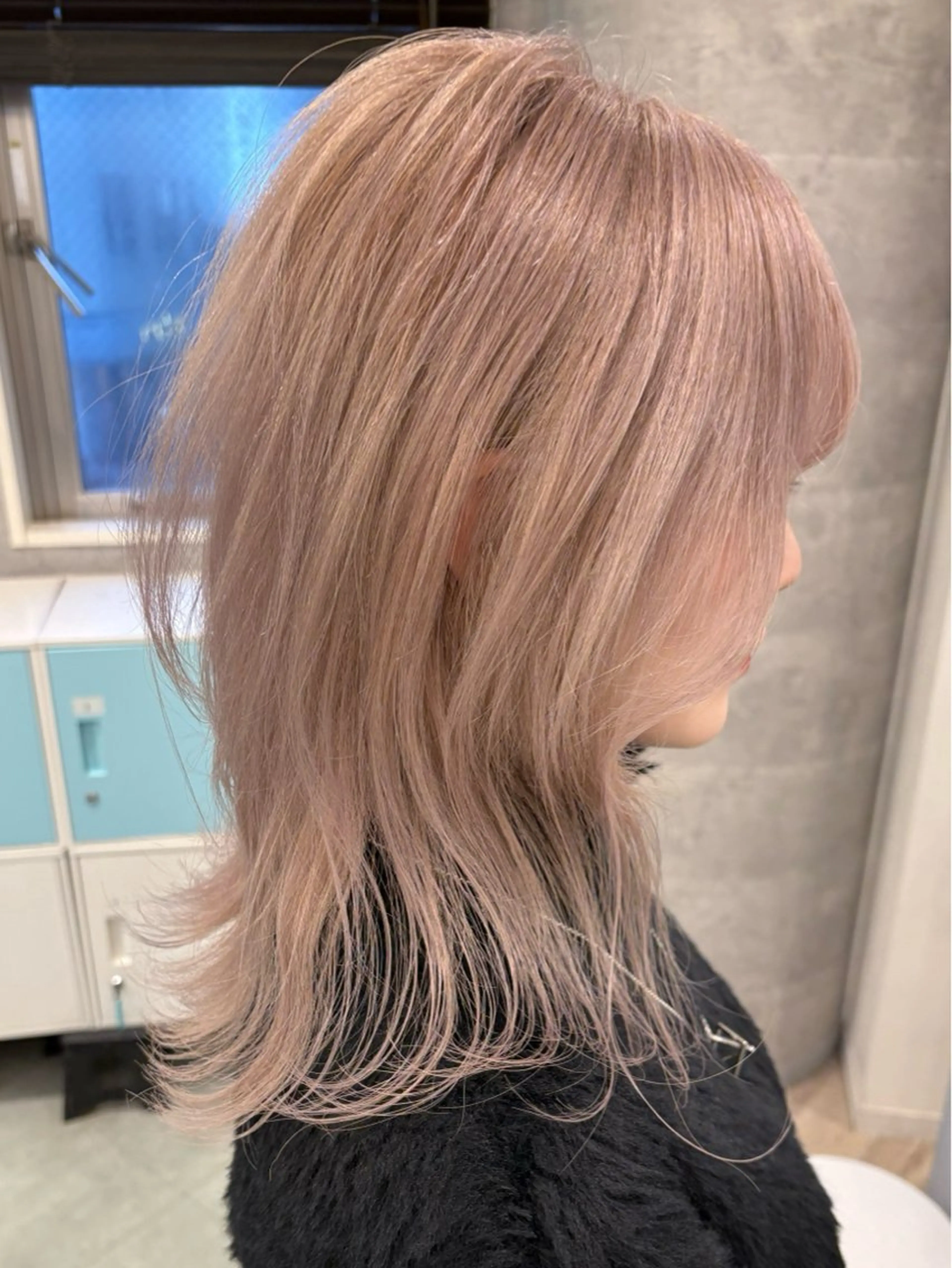 ミディアム カラー ヘアカラー トリートメント Loob.TOKYO所属・Loob.TOKYO YUUNAのヘアスタイル