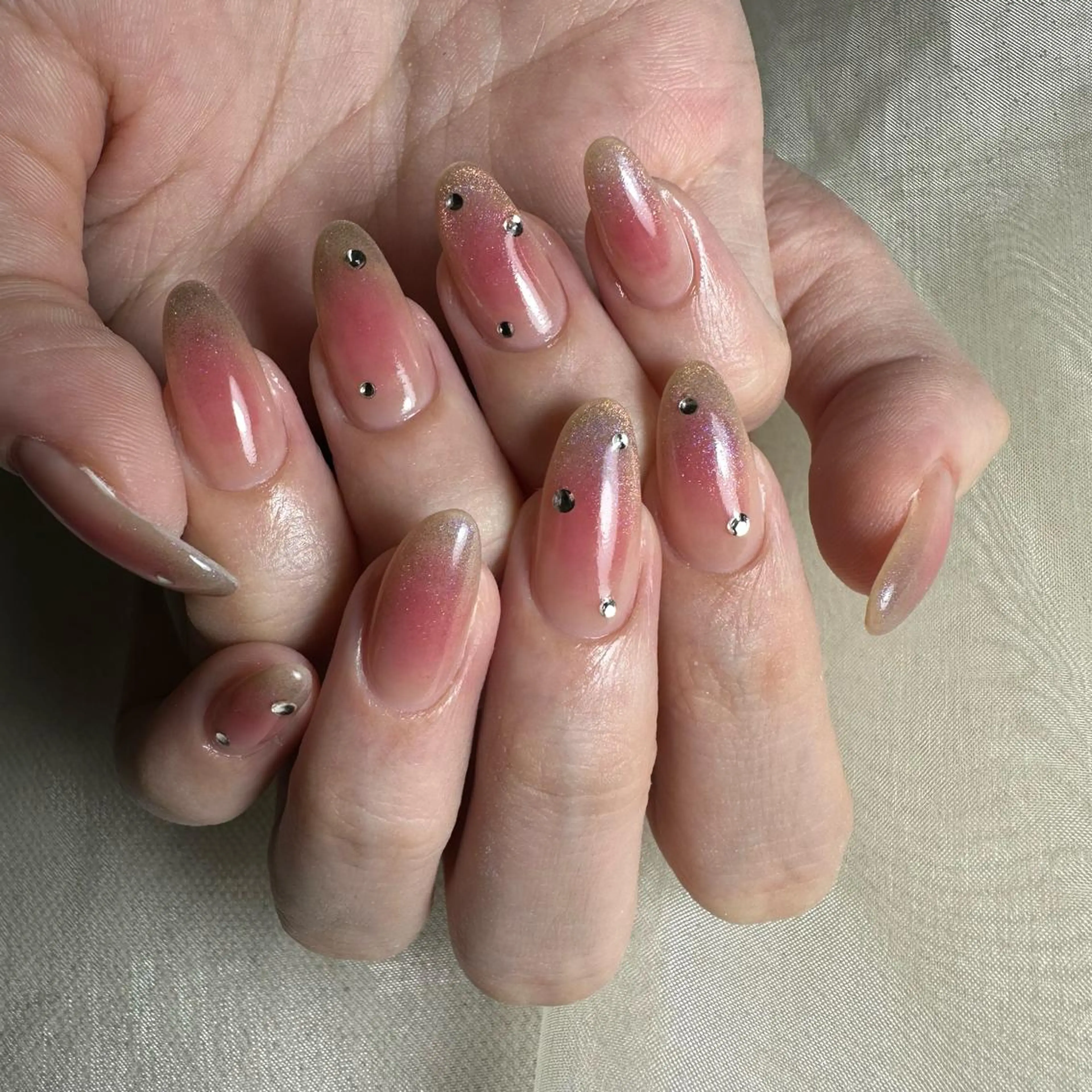 ネイル マグネットネイル ハンドネイル 里見 麗のネイルデザイン