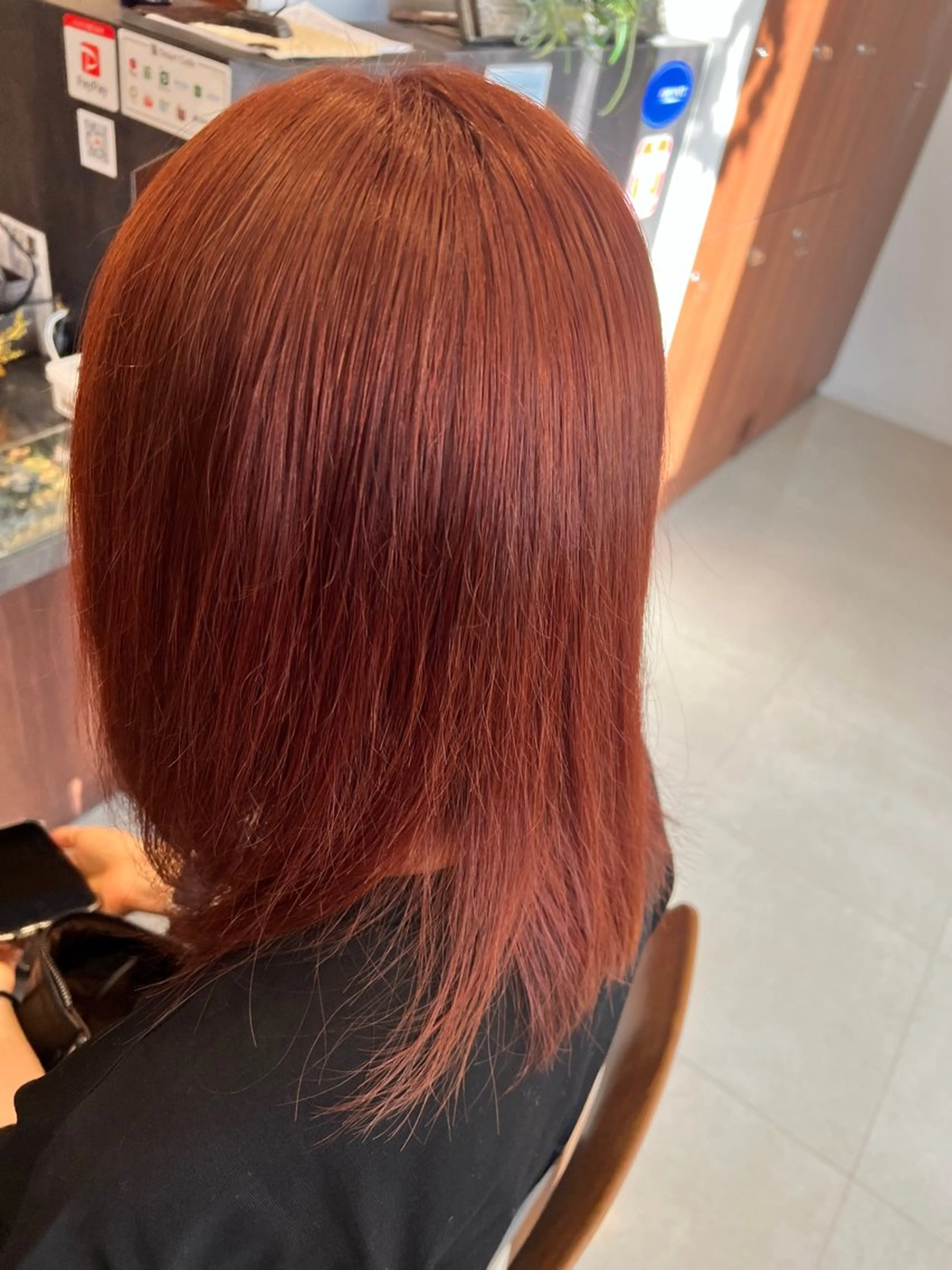セミロング カラー 黒髪 ブリーチ ブリーチなしカラー レッドカラー カット ヘアカラー トリートメント カワクボ ハルキのヘアスタイル