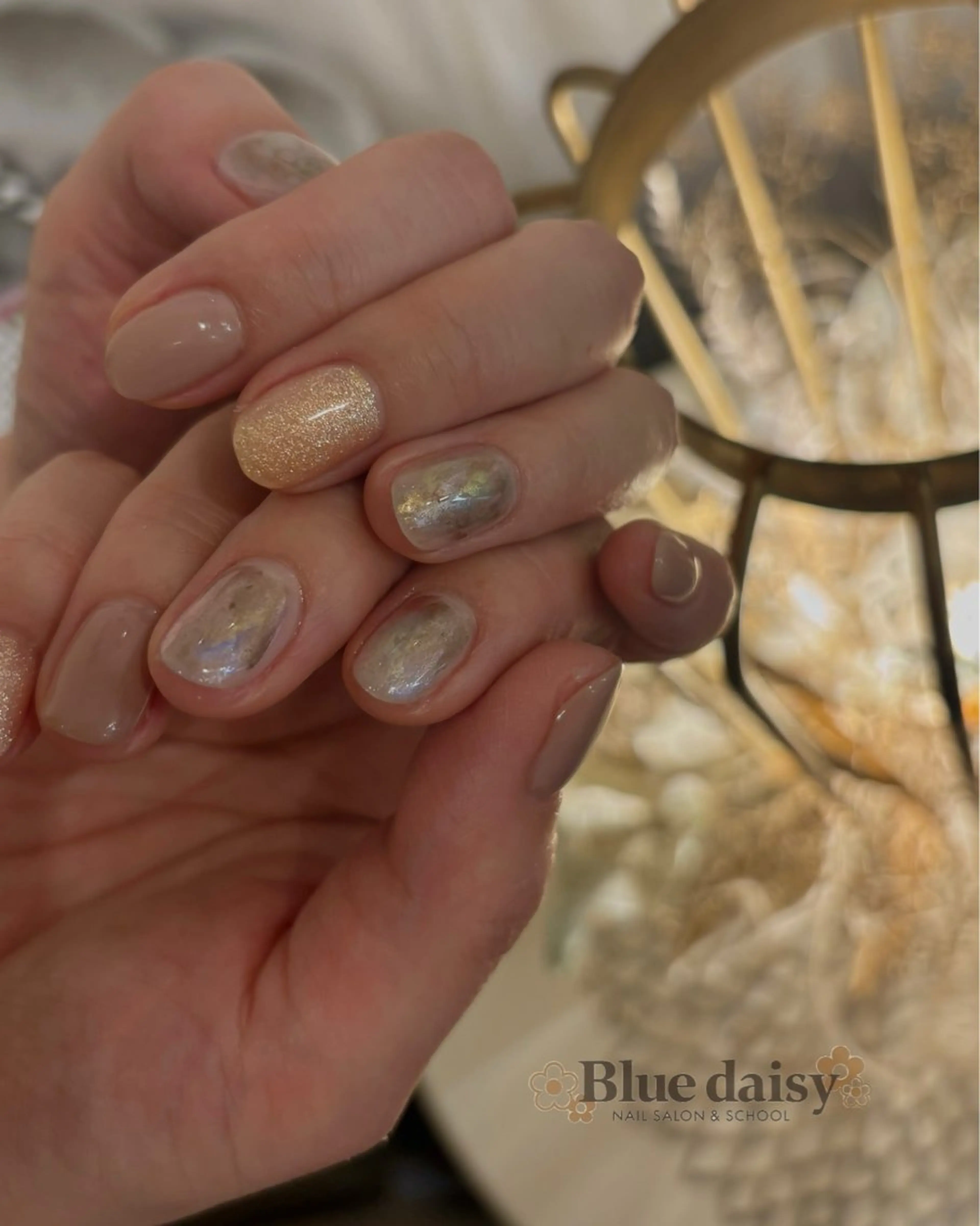 ネイル ニュアンスネイル ハンドネイル Blue daisy 栄本店のネイルデザイン