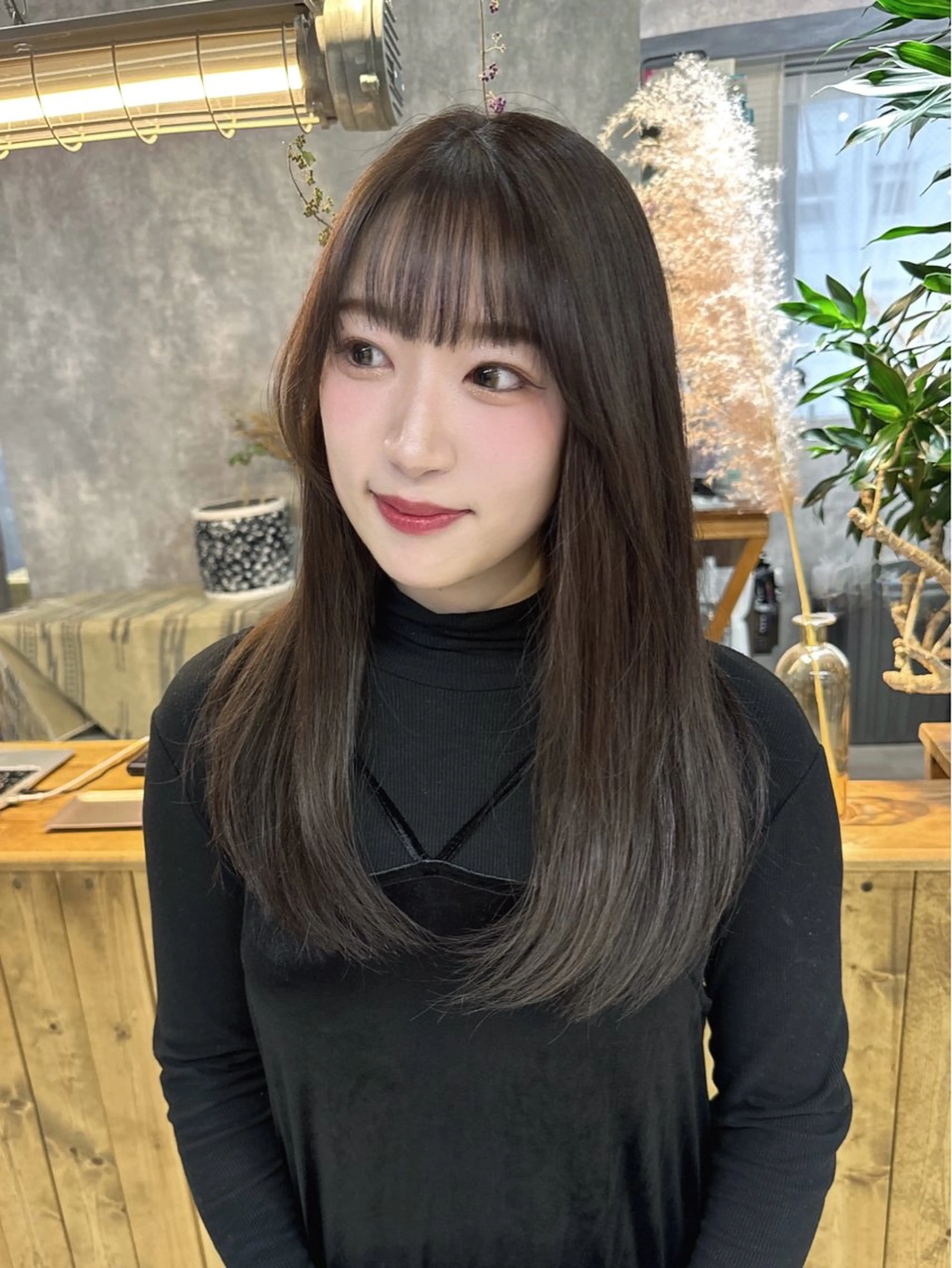 セミロング カラー カット ヘアカラー トリートメント レイヤーカット/韓国 /心斎橋/宮城ほのかのヘアスタイル