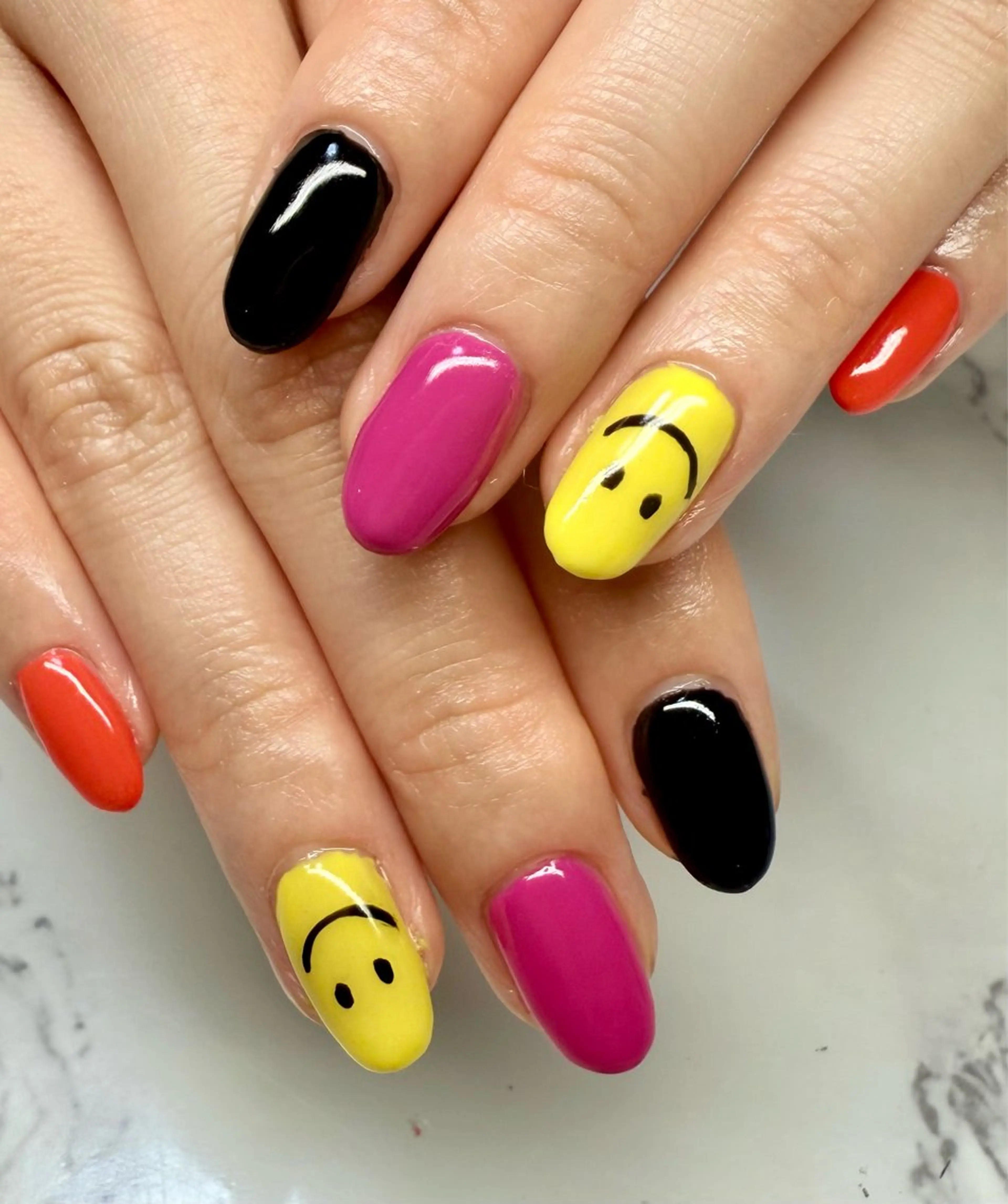 ネイル アートネイル チークネイル フレンチネイル 氷ネイル・うるうるネイル キラキラネイル M.N_ nailのネイルデザイン