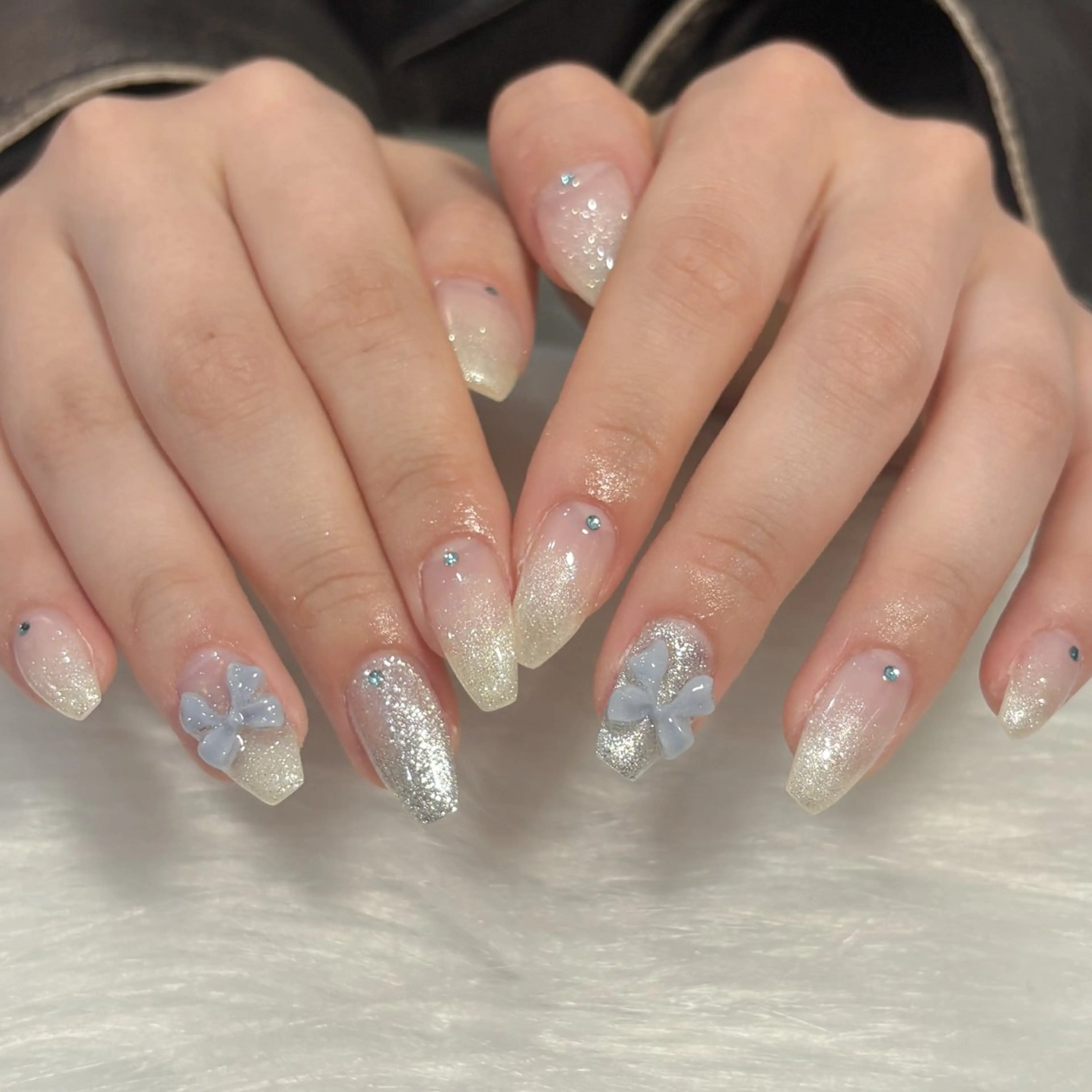 ネイル ハンドネイル LAVISH manaのネイルデザイン