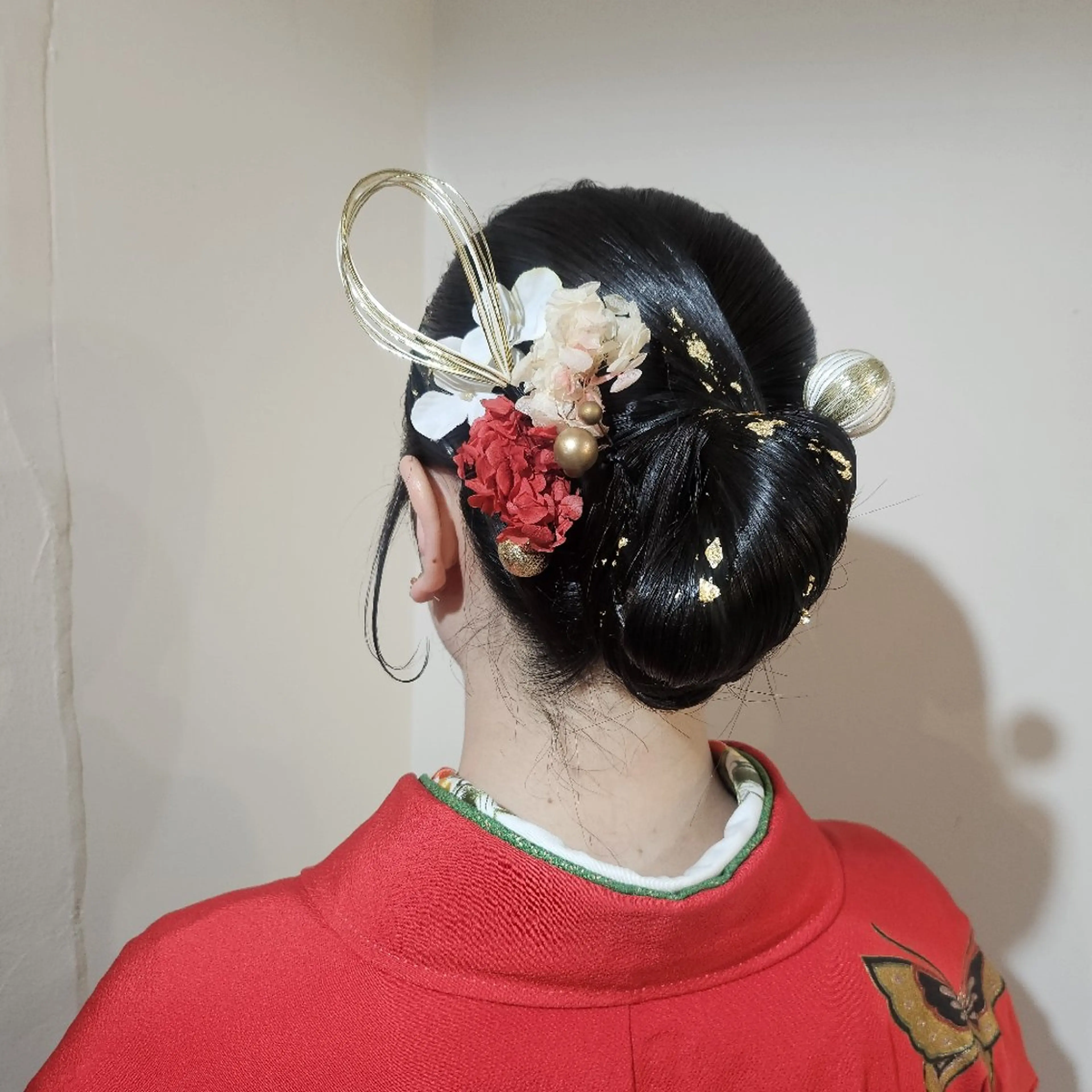 ヘアアレンジ 卒業式のヘアスタイル ヘアセット 🇰🇷透明感×ハイ トーン🌟tomoのヘアスタイル