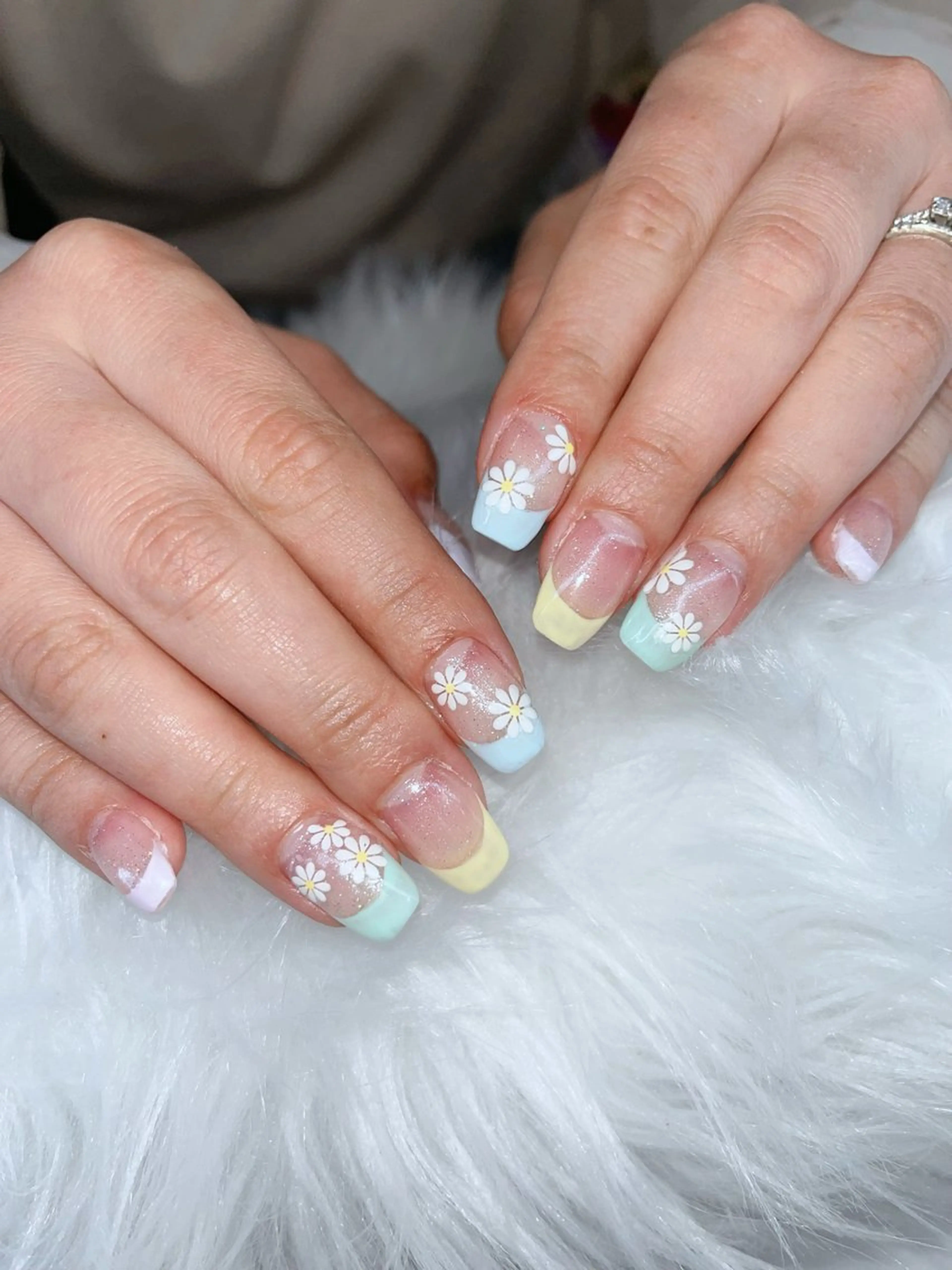 ネイル ハンドネイル VIERU YURIのネイルデザイン