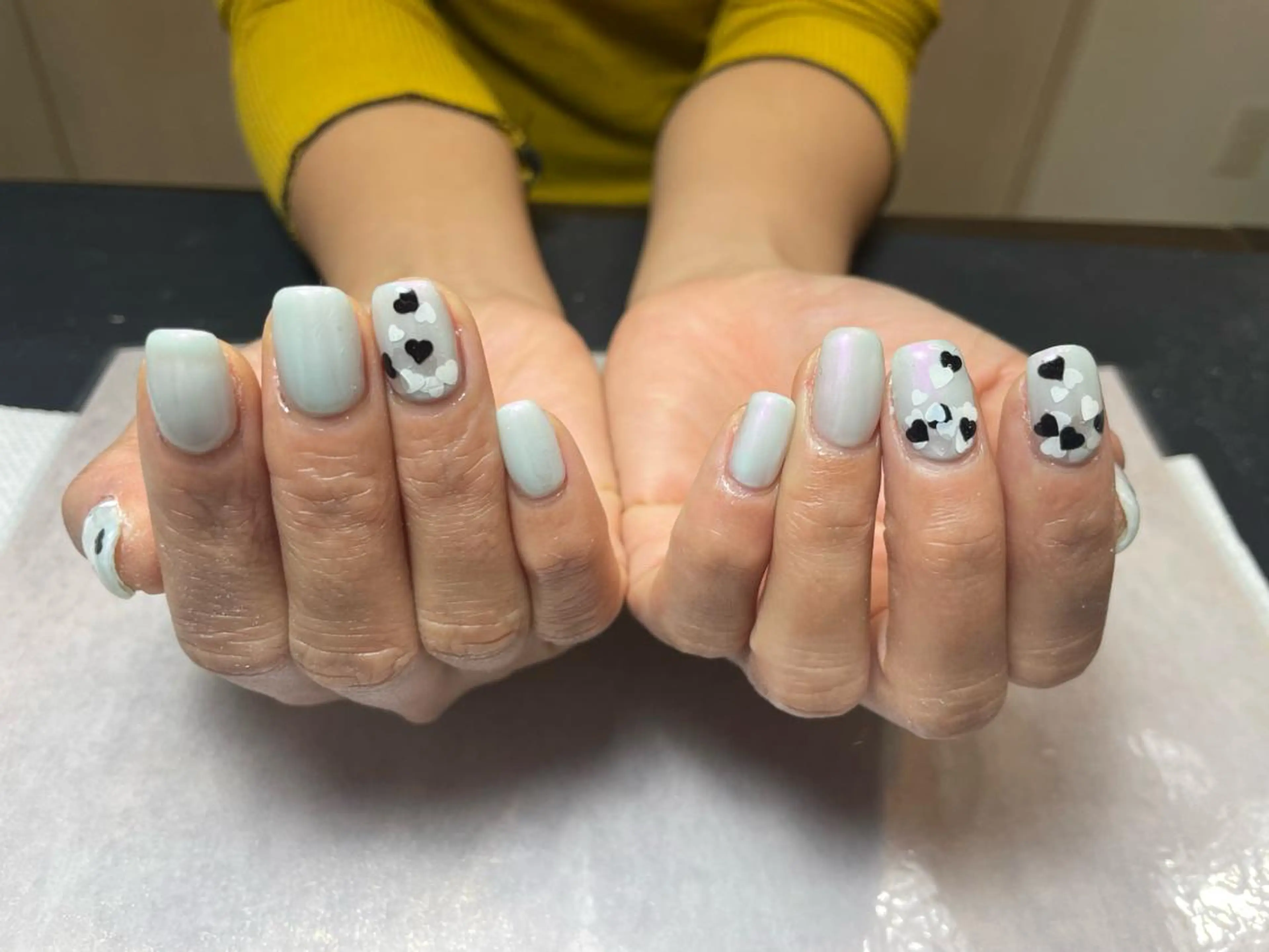 ネイル ジェルネイル グリーン ハート パラジェル 春ネイル BLANC.nail所属・BLANC.nail yuuのネイルデザイン