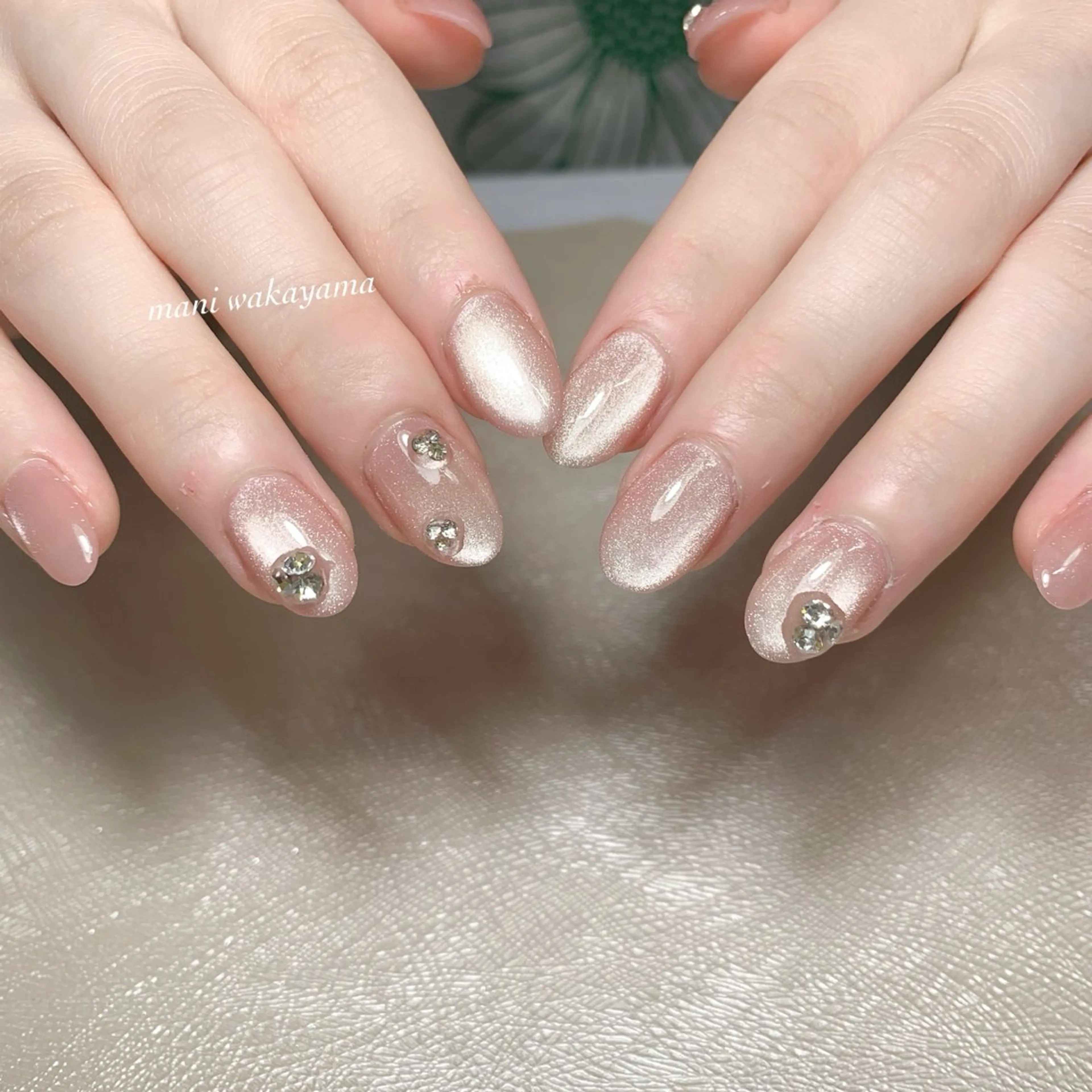 ミディアム 和歌浦ネイルサロン mani(マァニ)のネイルデザイン