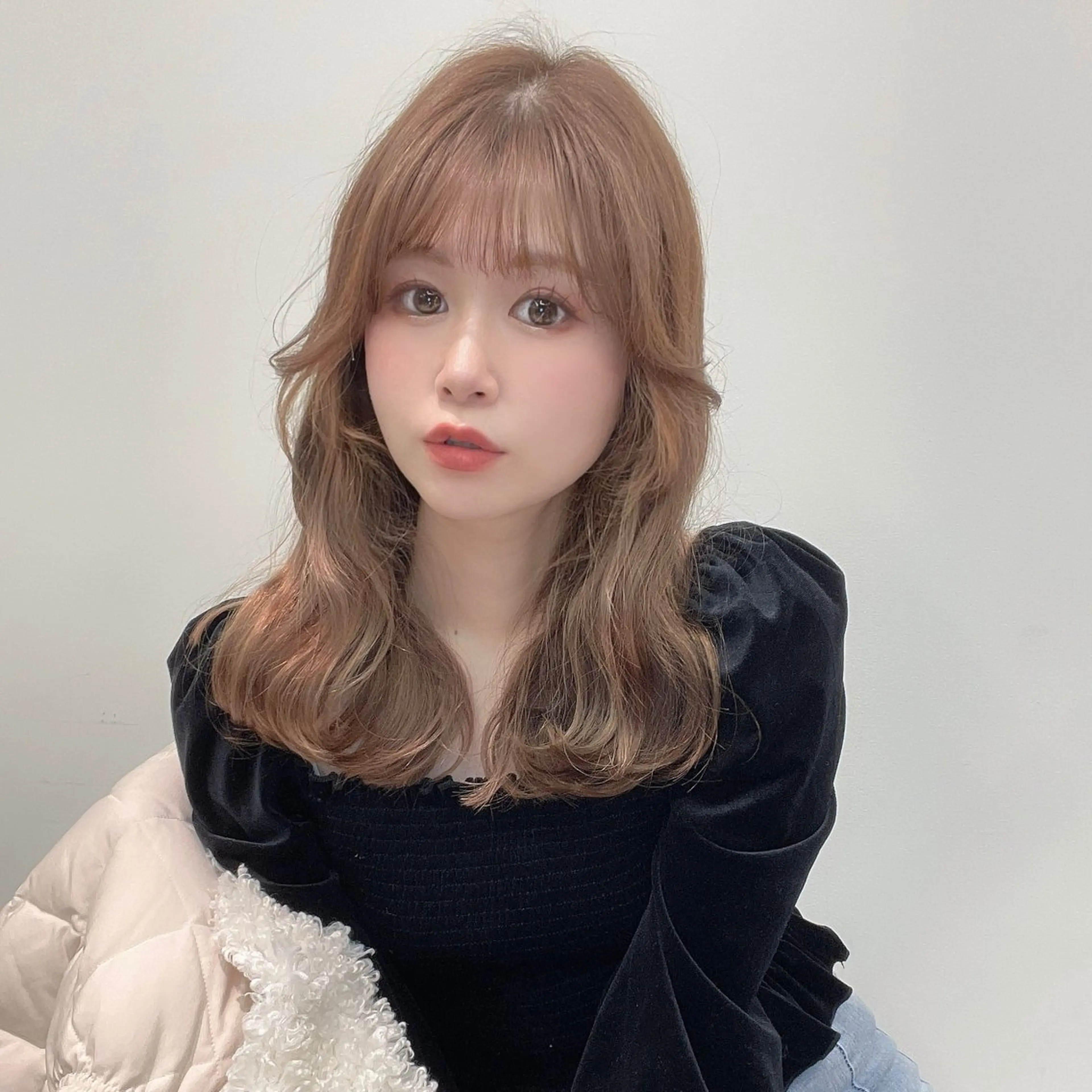 セミロング カラー ninaアイドル前髪 ×透明感🎀のヘアスタイル