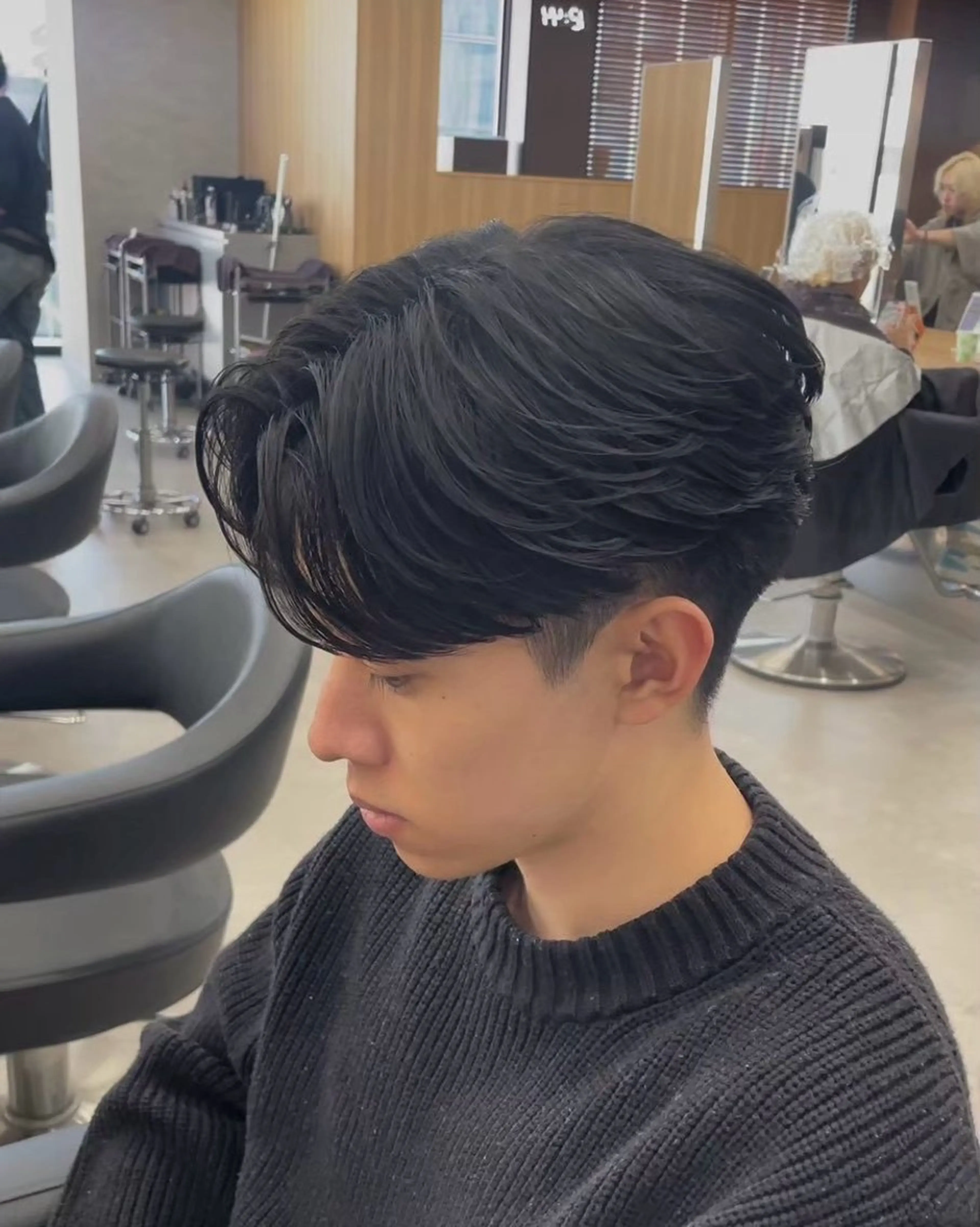 ミディアム パーマ メンズ トリートメント 韓国風ヘア☘️ ヒロトのヘアスタイル