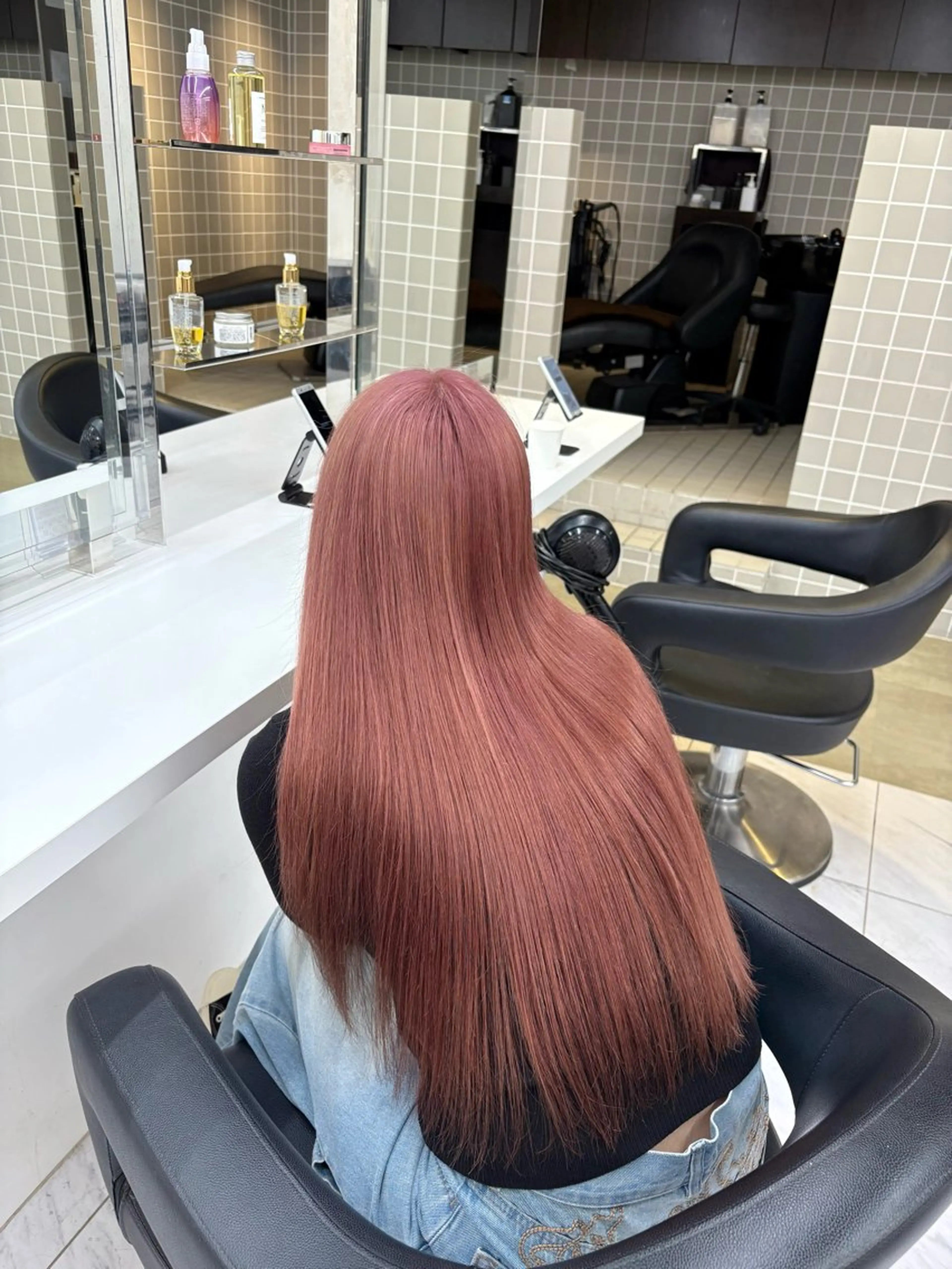 カラー ヘアカラー トリートメント 透明感ベージュ🤎 ナチュラルレイヤーのヘアスタイル