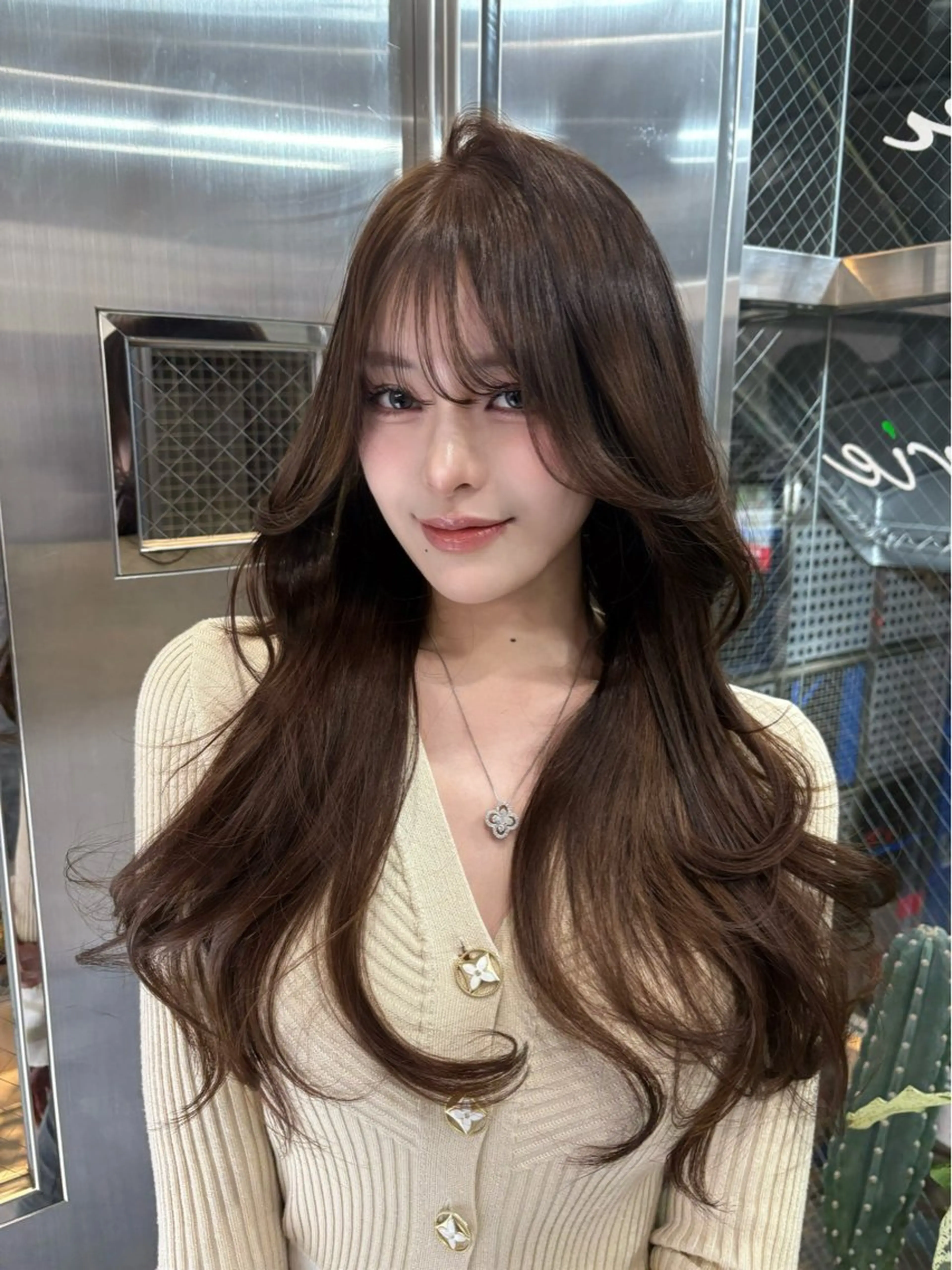 ロング カラー カット ヘアカラー 堀江/透明感 ベージュ/白川幸太のヘアスタイル