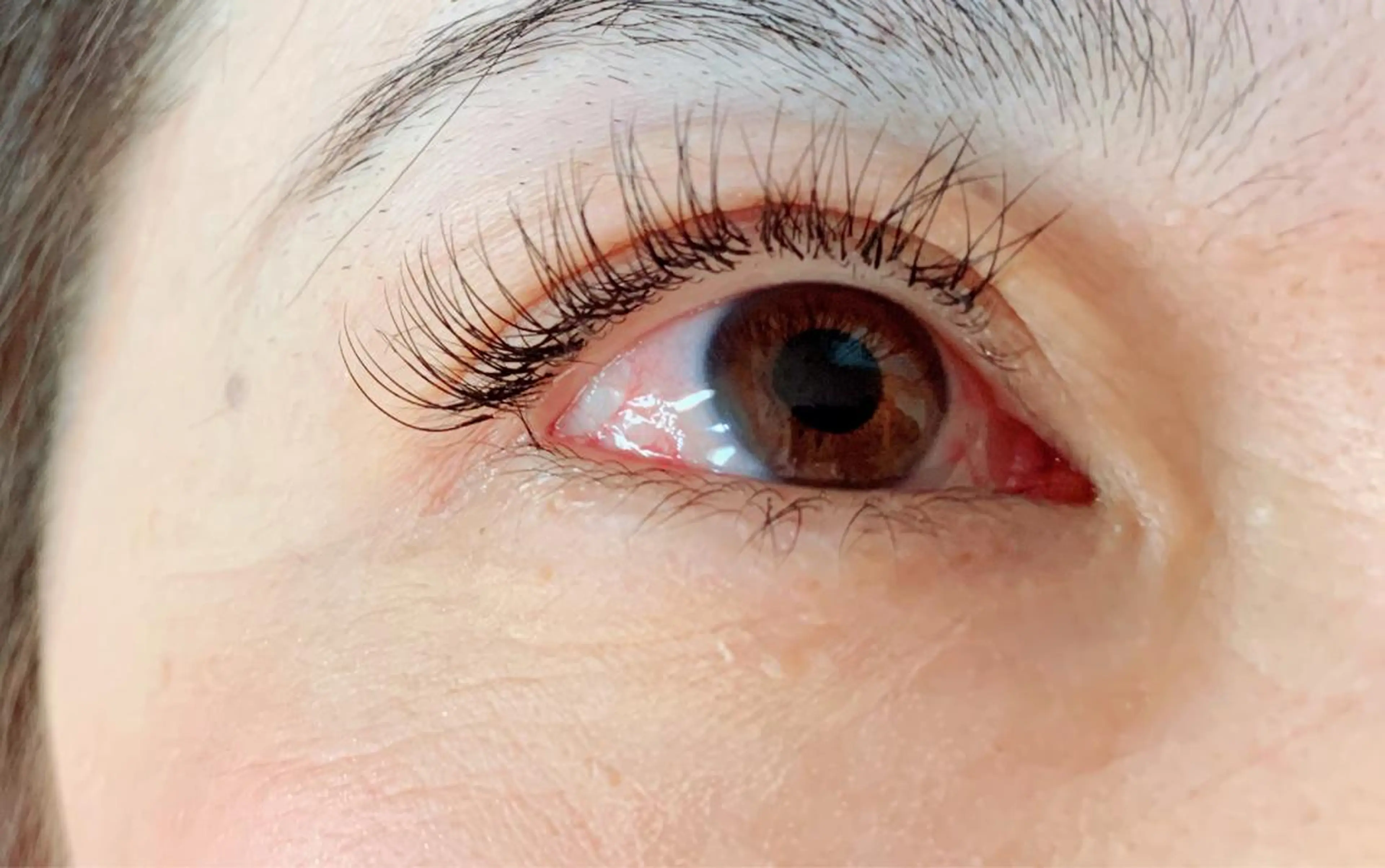 マツエク・マツパ 高橋 春菜のヘアスタイル