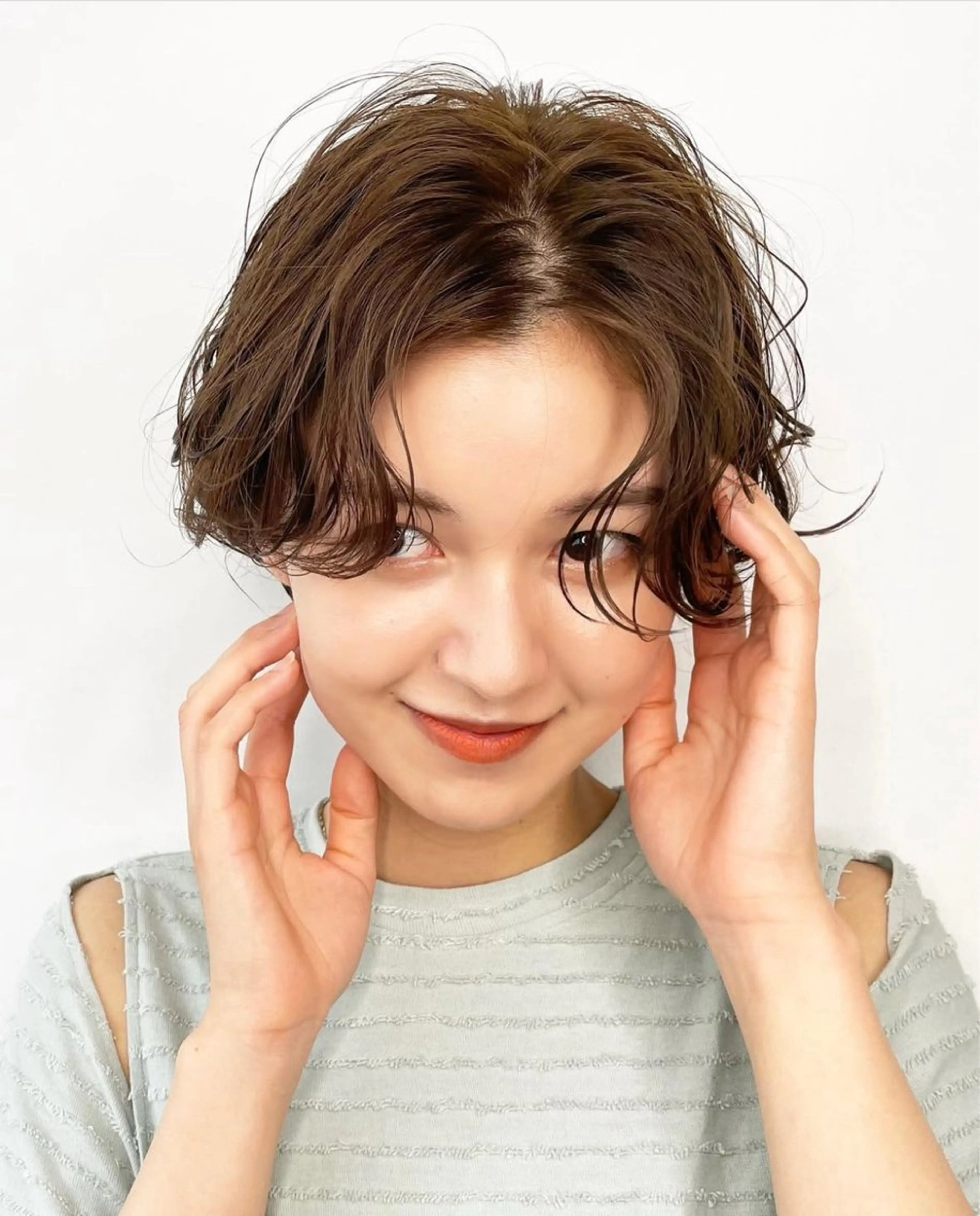 ショート パーマ 菊川 愛莉のヘアスタイル