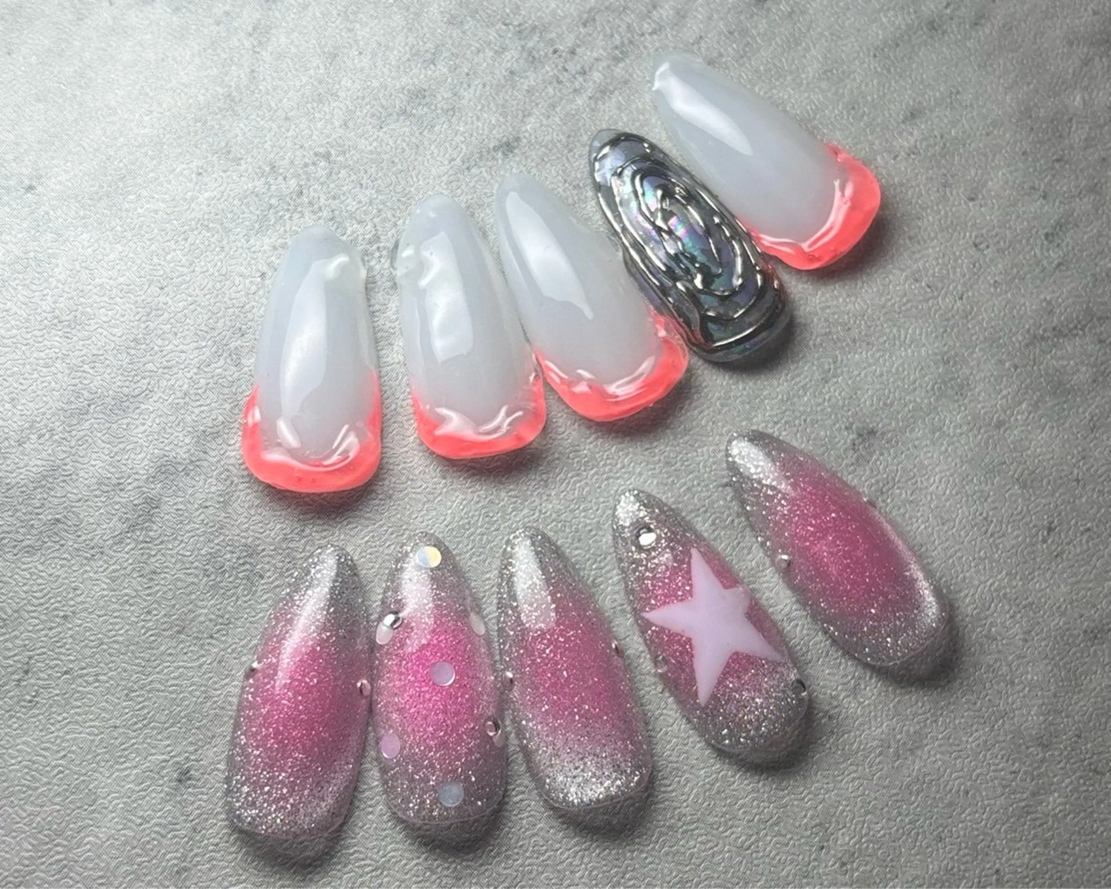 ネイル ハンドネイル フットネイル ネイル ブーマーのネイルデザイン