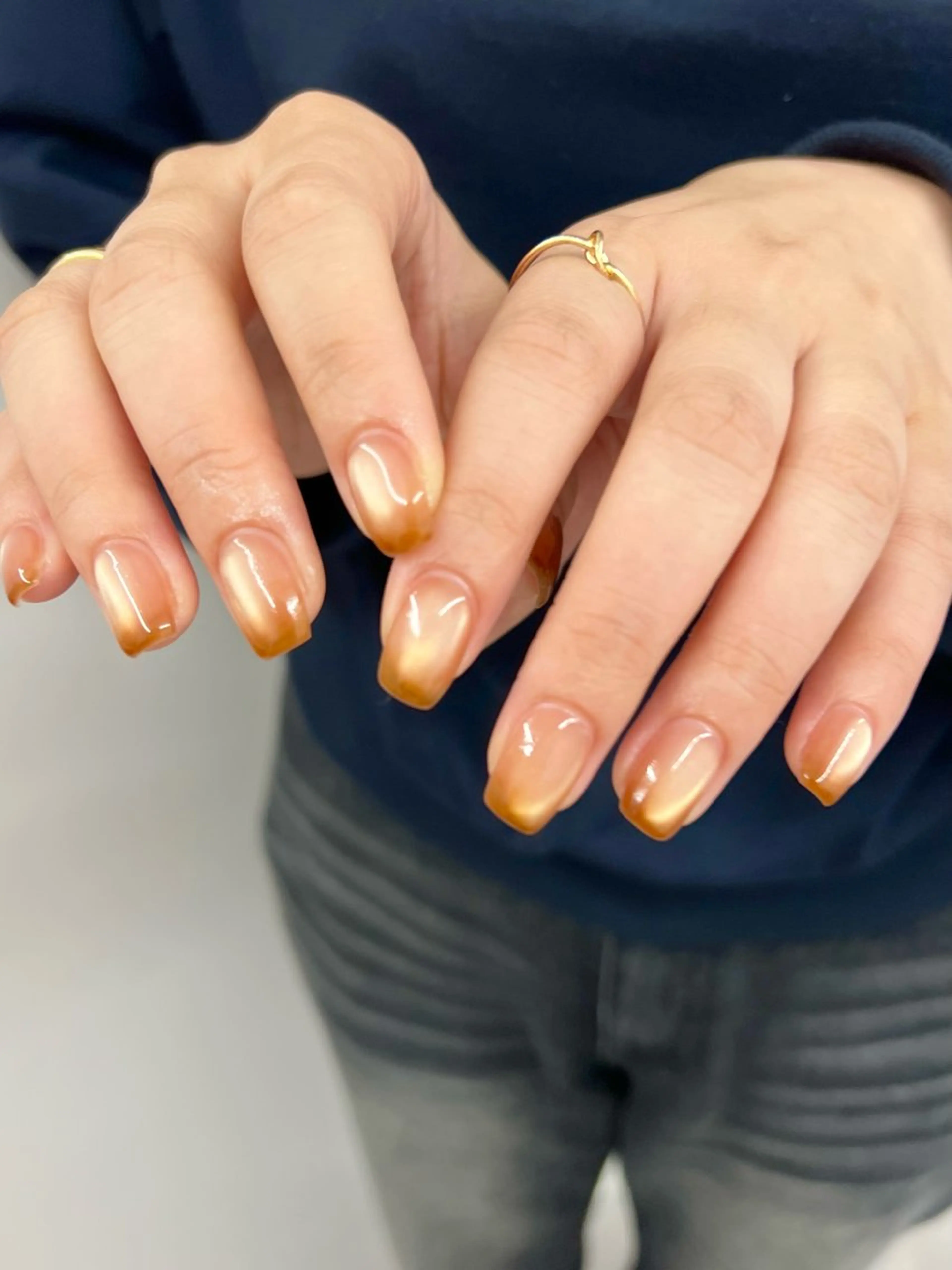 ネイル ブラウン ジェルネイル グラデーション マグネットネイル ニュアンスネイル ハンドネイル ハンドケア Bana_ Nailのネイルデザイン