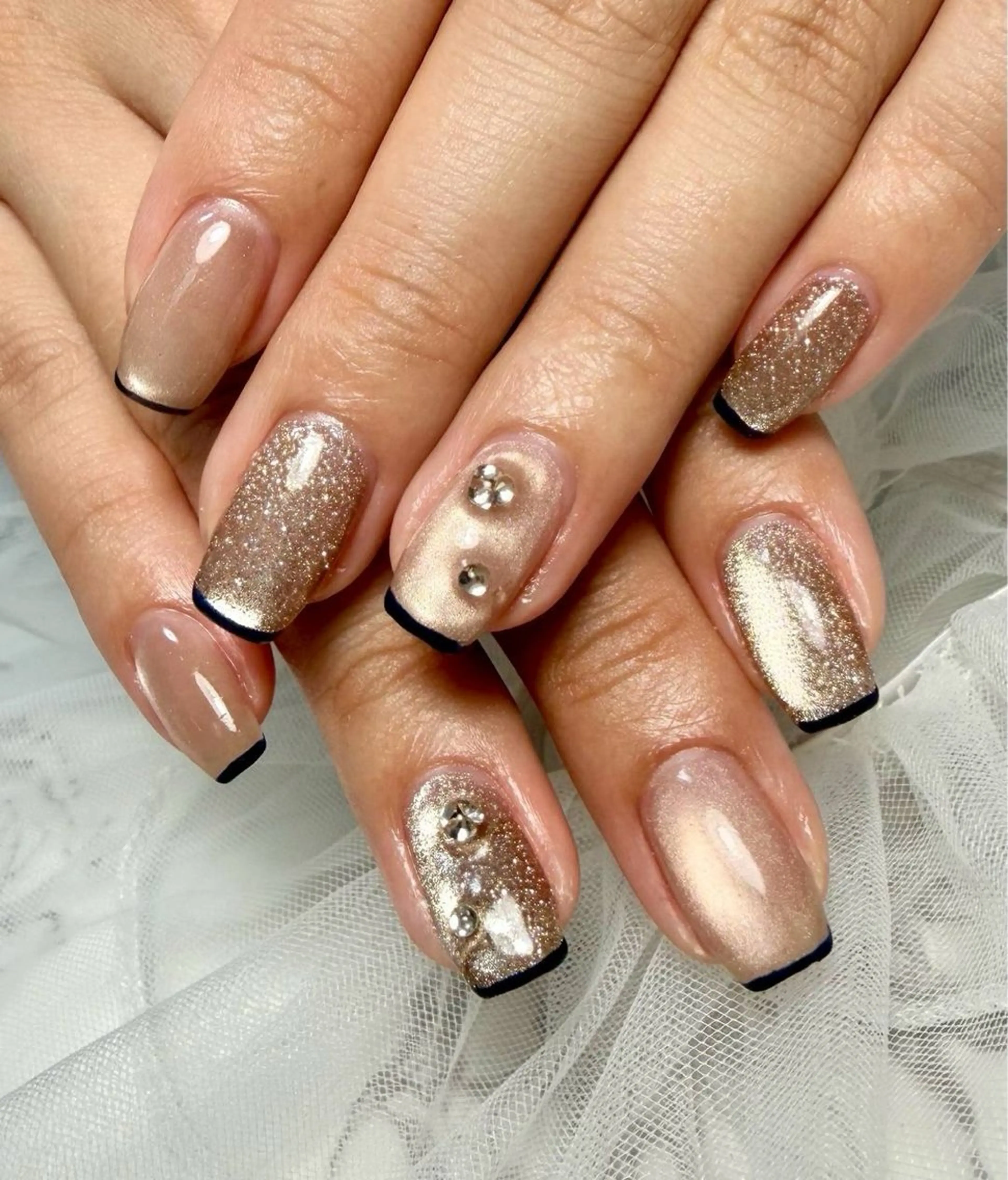 ネイル アートネイル チークネイル フラッシュネイル フラッシュマグ フレンチネイル M.N_ nailのネイルデザイン