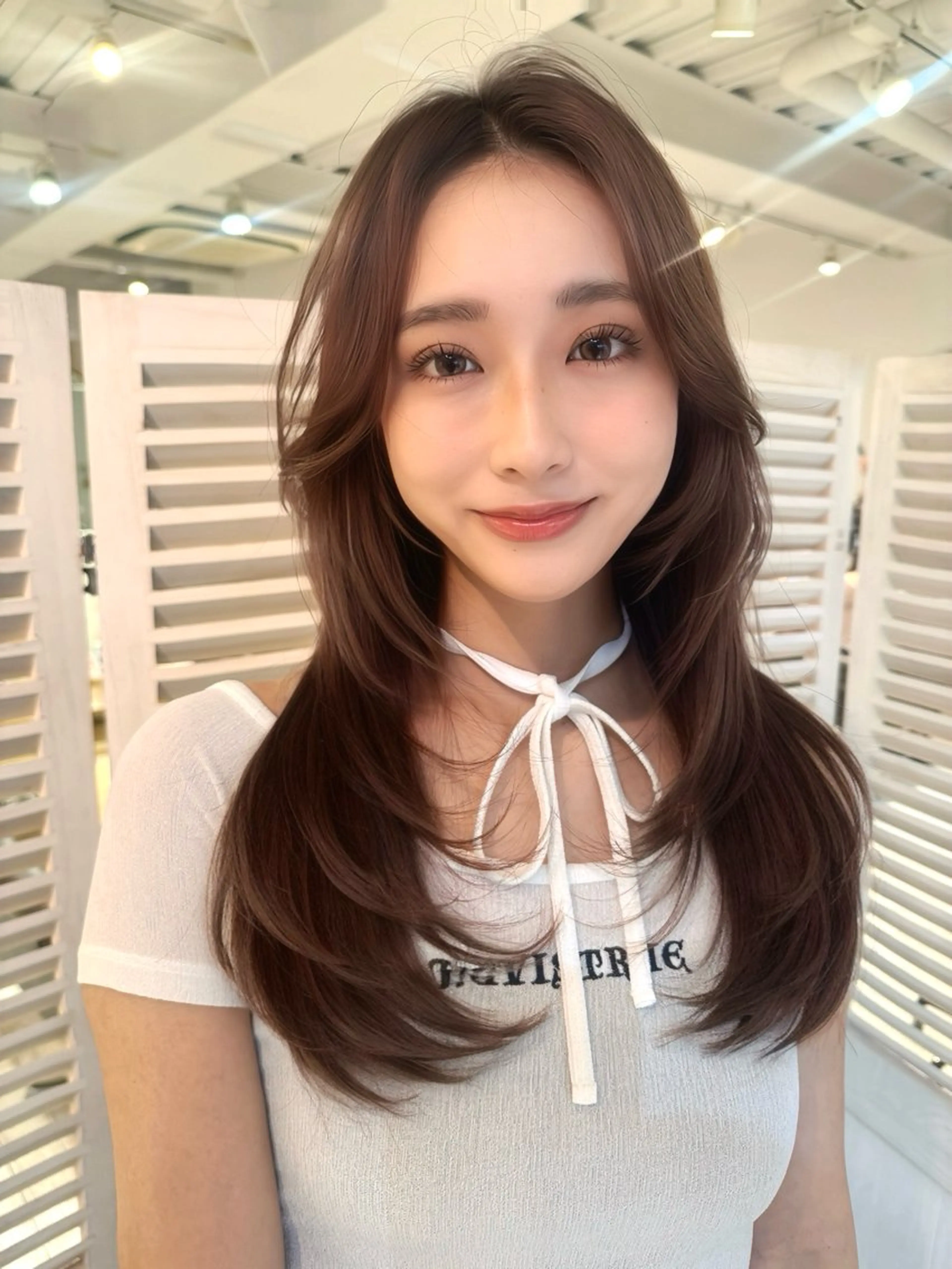 ロング レイヤーカット ロング サイドバング カット ヘアカラー トリートメント レイヤーカット、 大人可愛い　中村美羅のヘアスタイル
