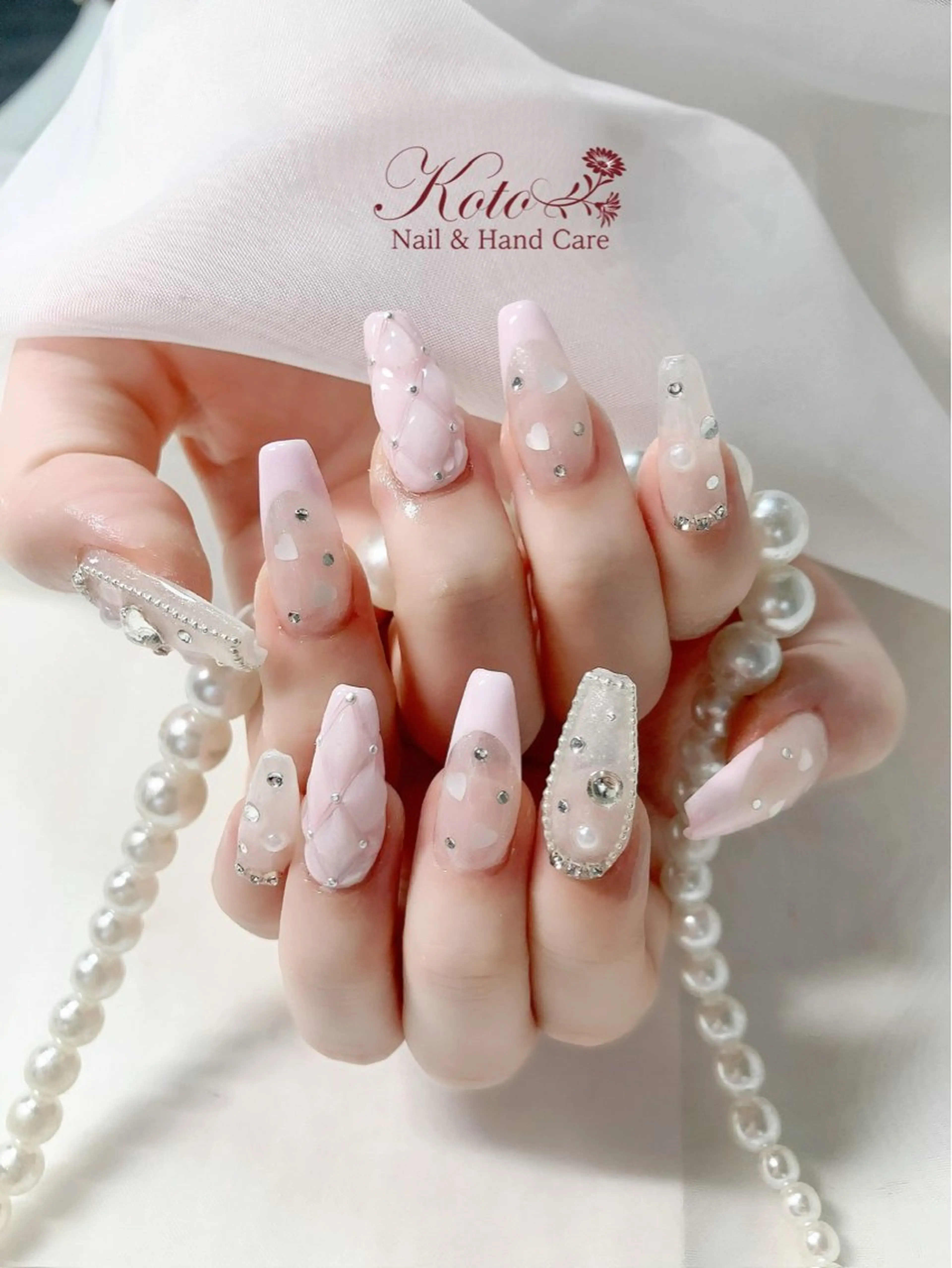 ネイル 長さ出し ジェルネイル 持ち込み ニュアンスネイル 赤色 Risa ネイルサロンKOTOのネイルデザイン