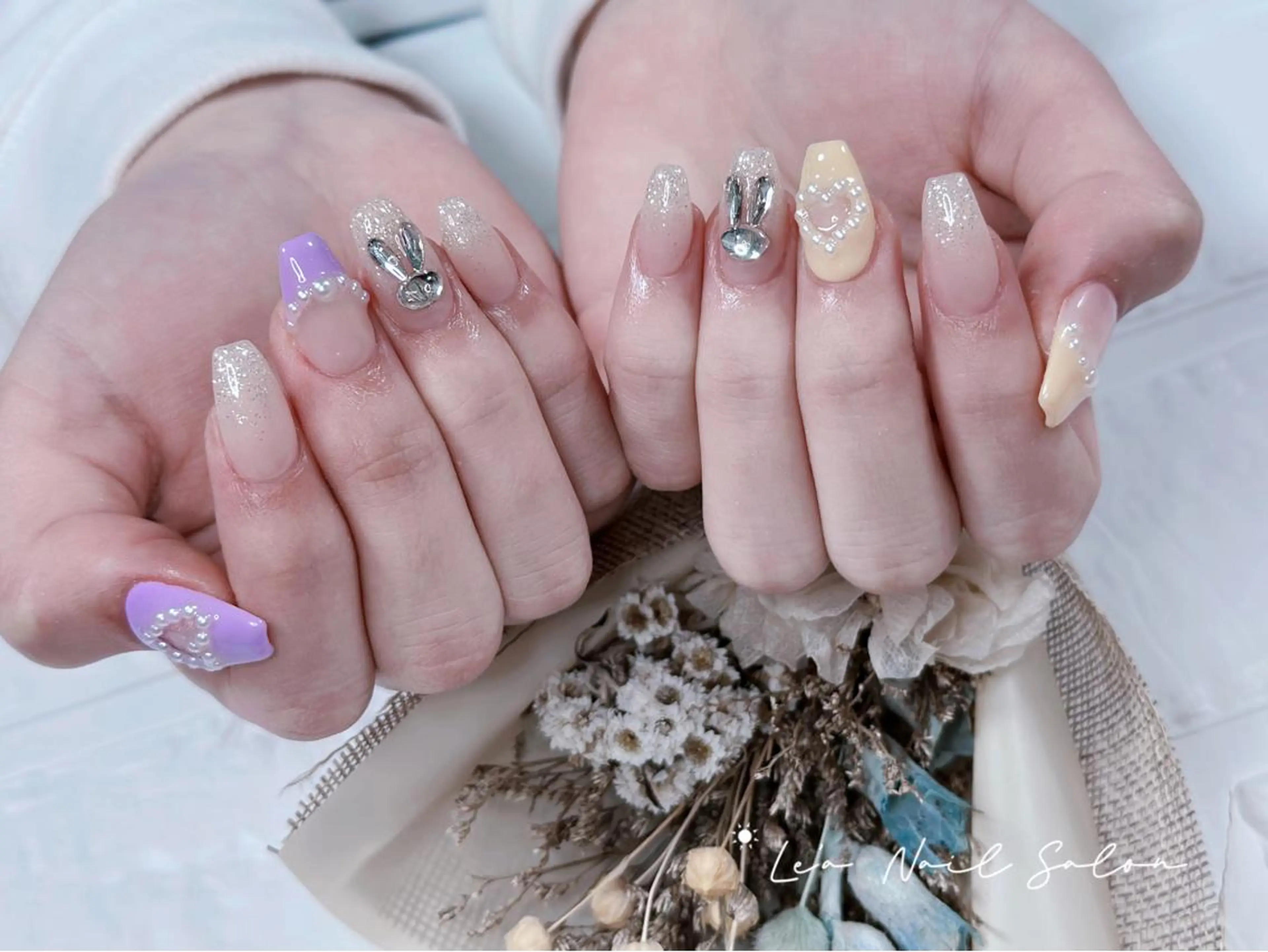 ミディアム カラー ネイル Le’a NailSalonのネイルデザイン