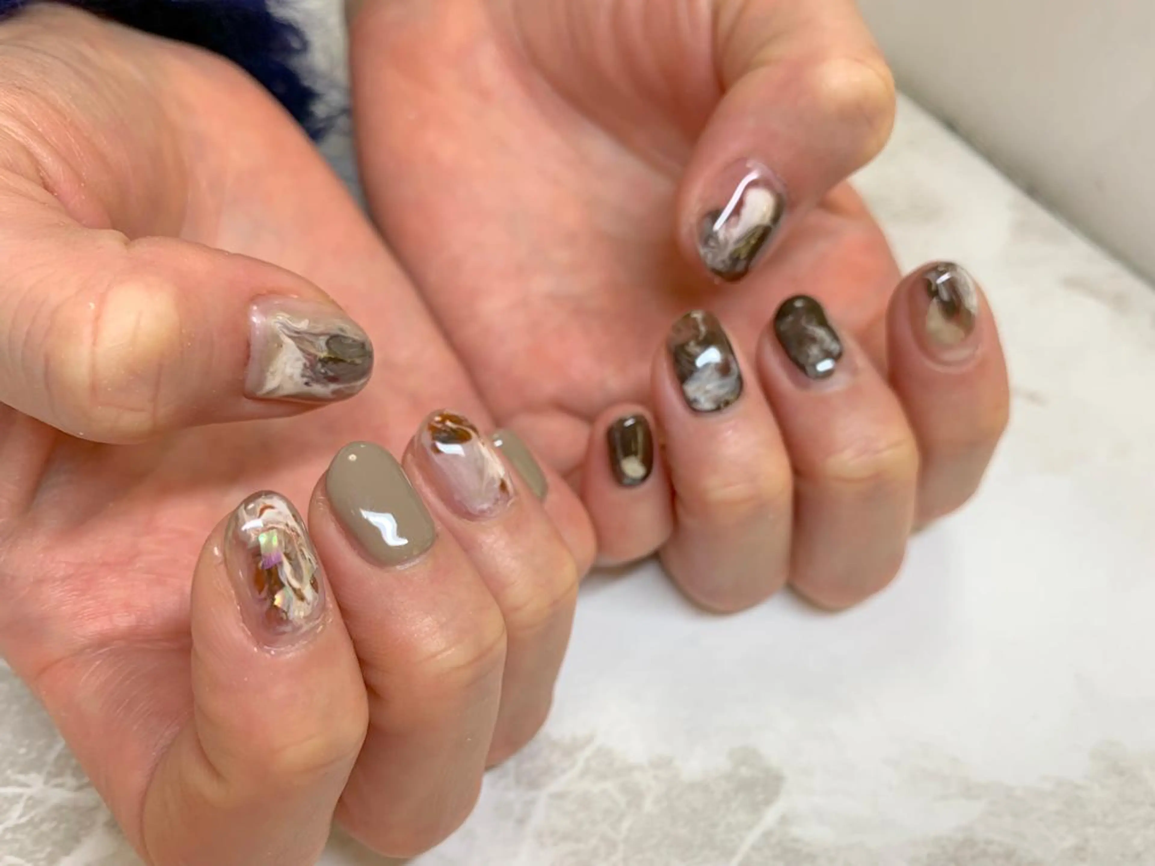 ネイル ブラウン ニュアンスネイル バレンタイン ハンドネイル ハンドケア LULU LIMAのネイルデザイン