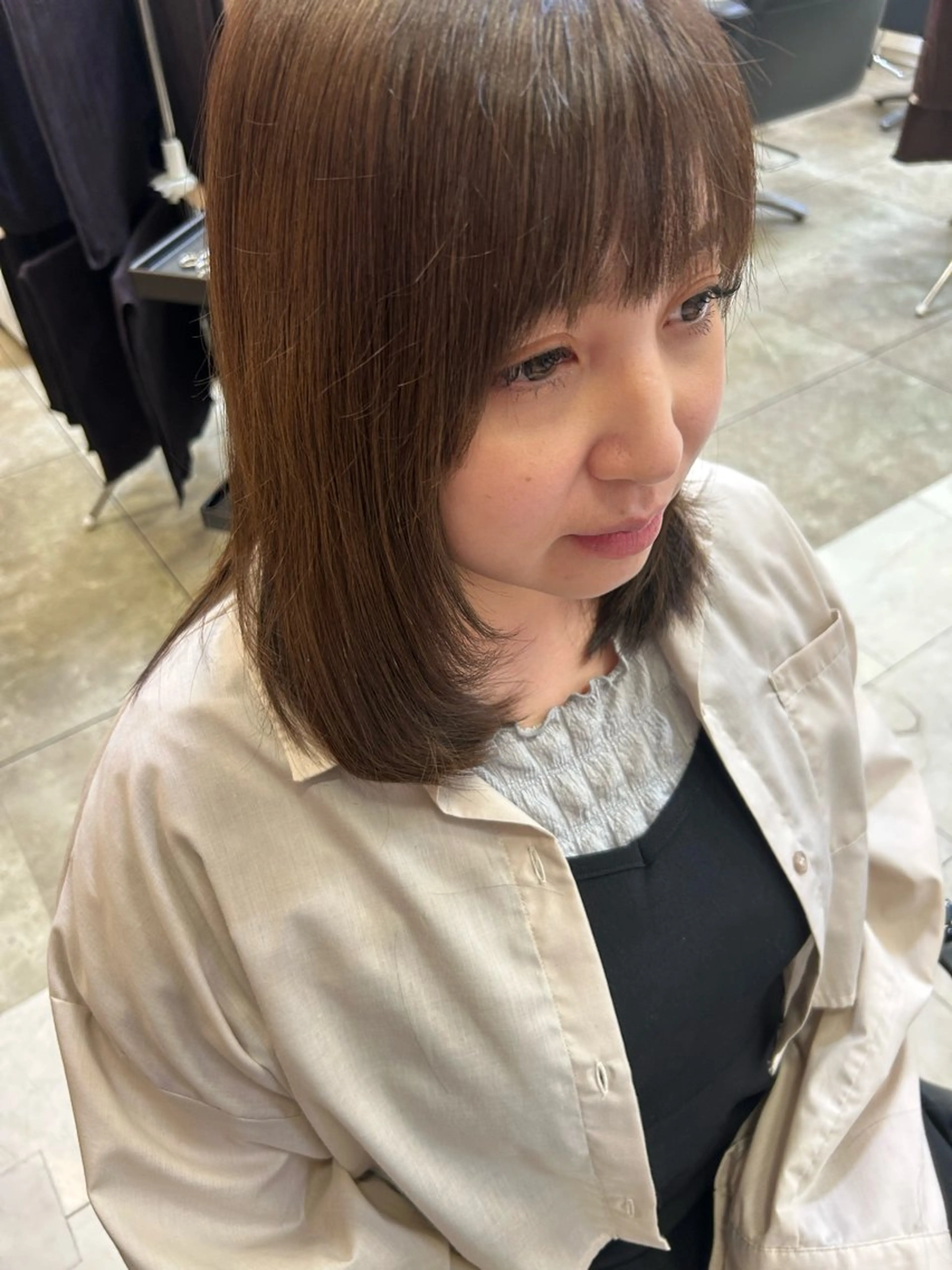 ミディアム 顔まわりレイヤー レイヤーカット 坂爪 智哉のヘアスタイル